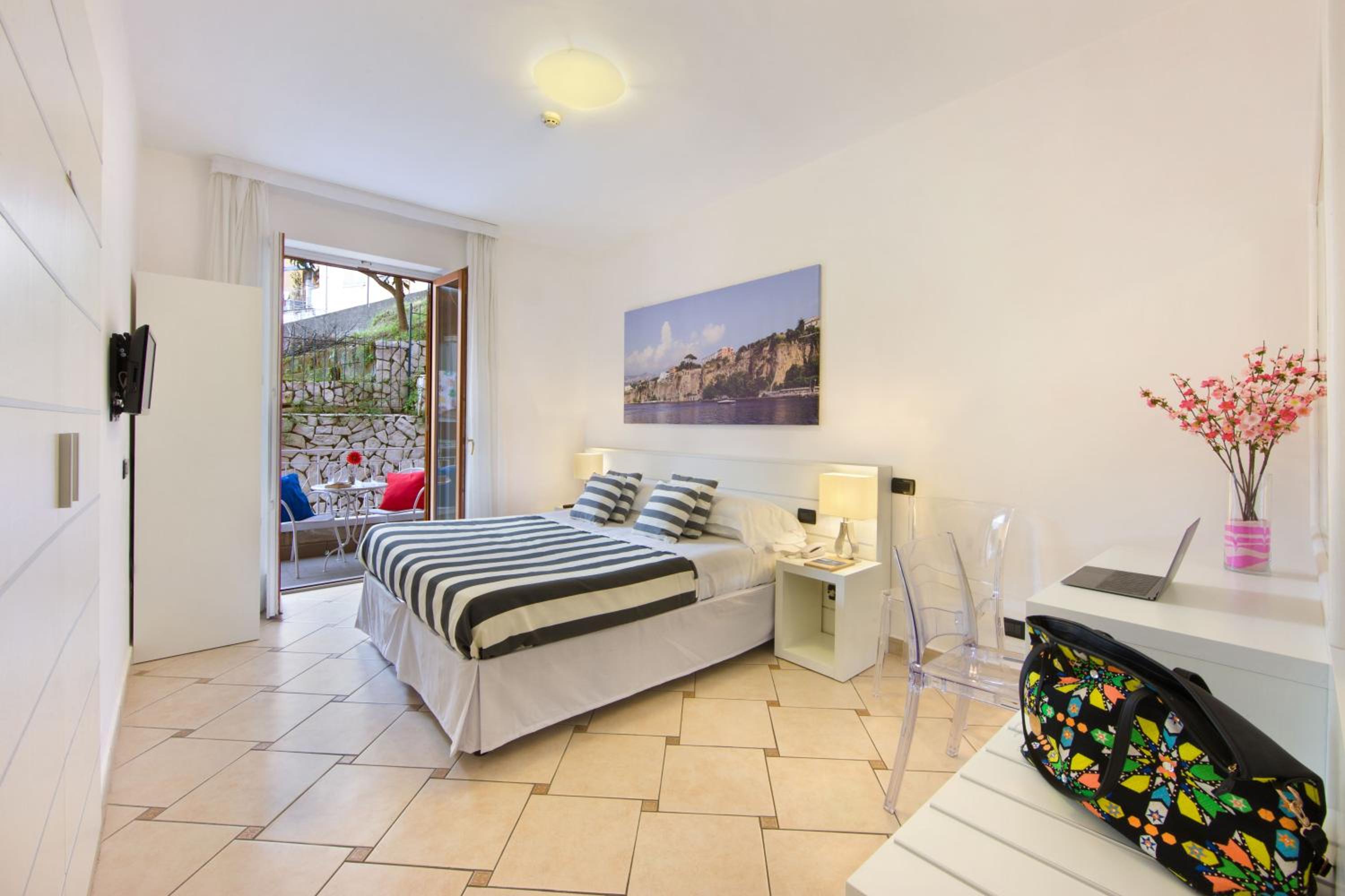 Economy Double or Twin Room with Balcony Internal View  - Photo 1