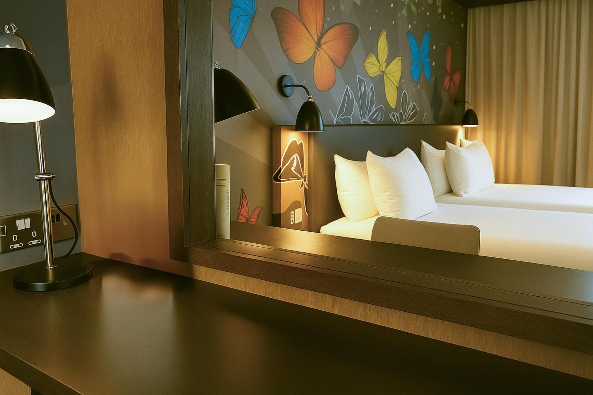 Standard Twin Room - Photo 2