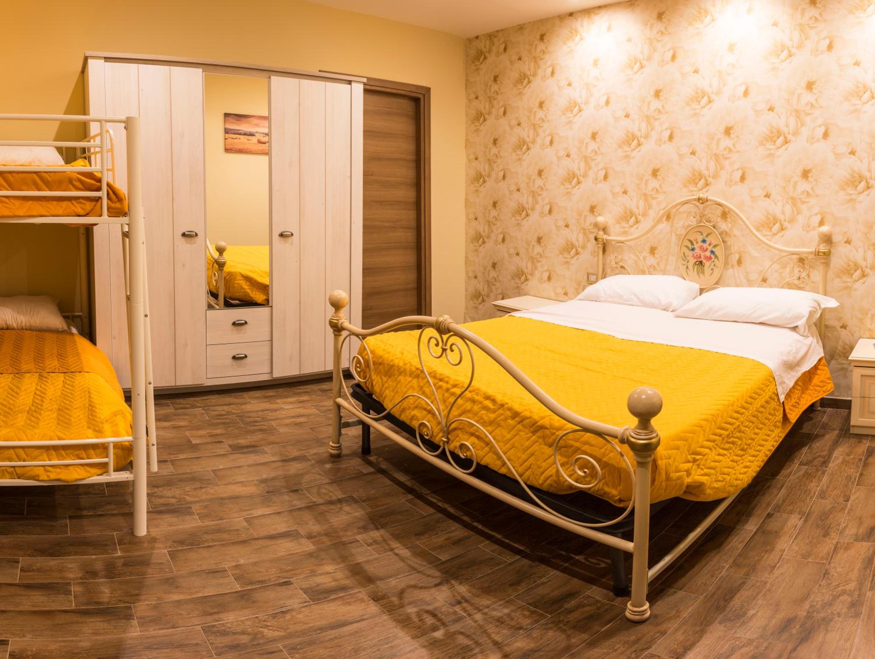 Quadruple Room with Private Bathroom