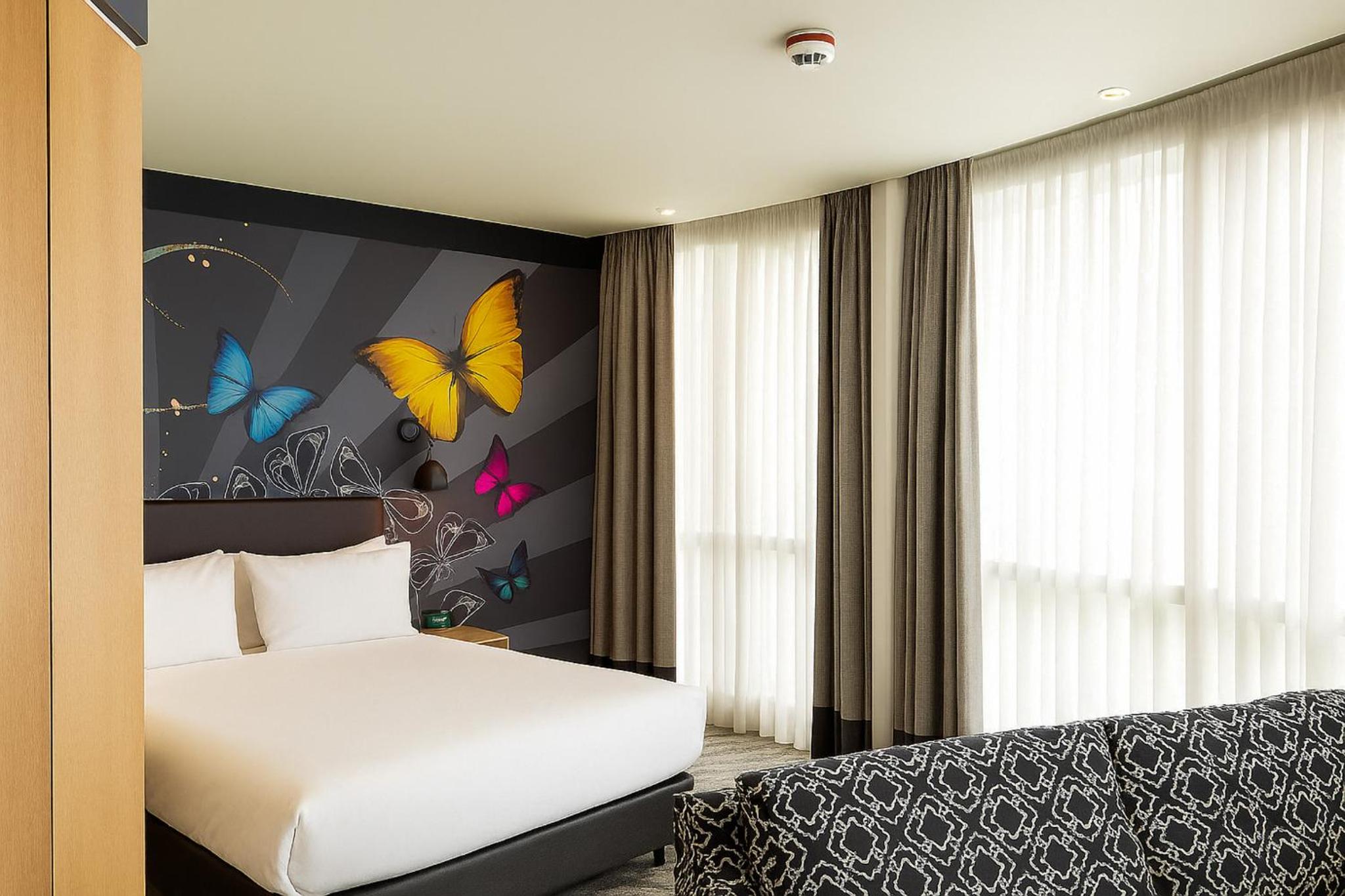 Premium Double Room with sofa bed - Photo 3