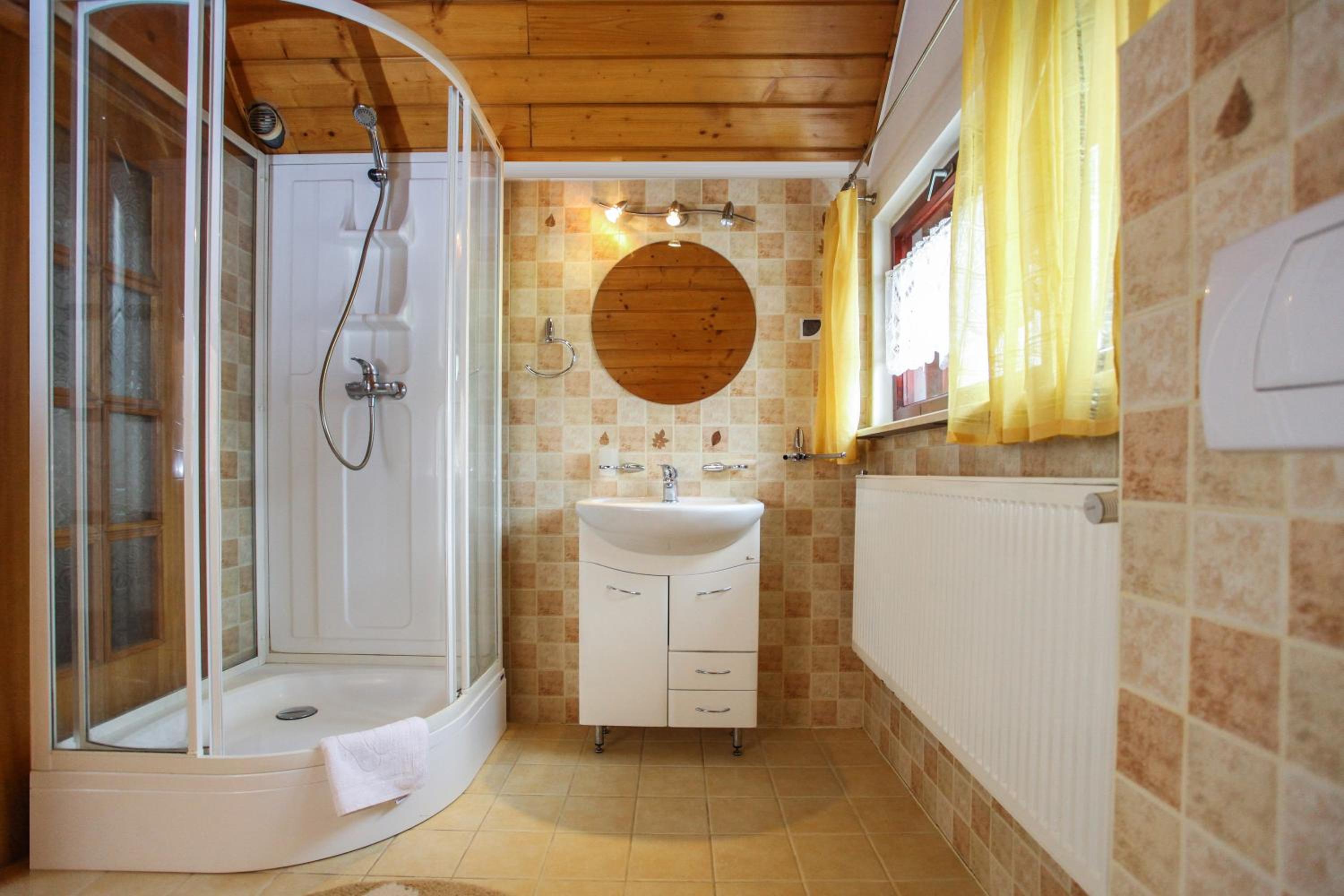 Three-Bedroom Apartment Attic photo 2