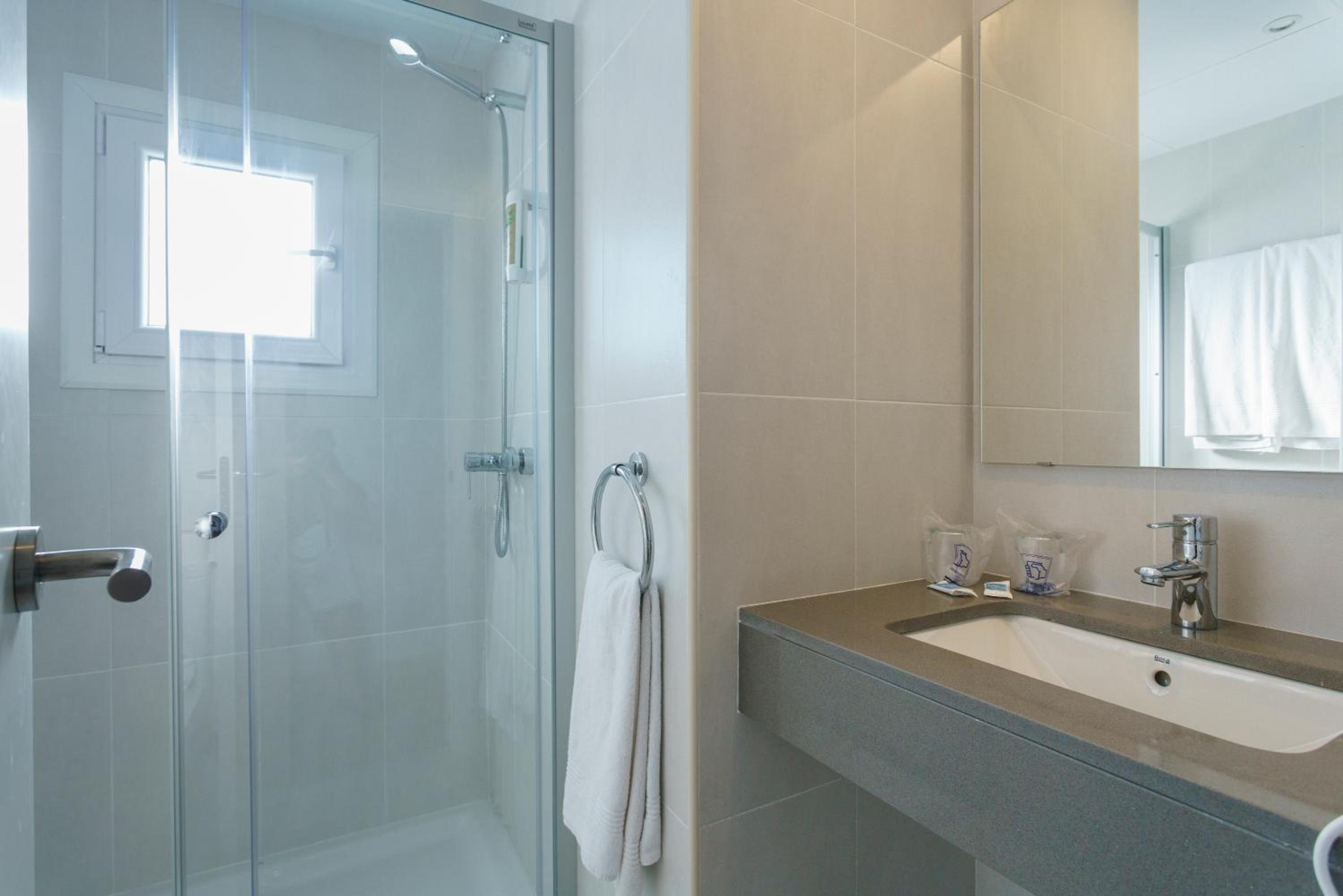 Two bedroom Premium Suite (2 adults)