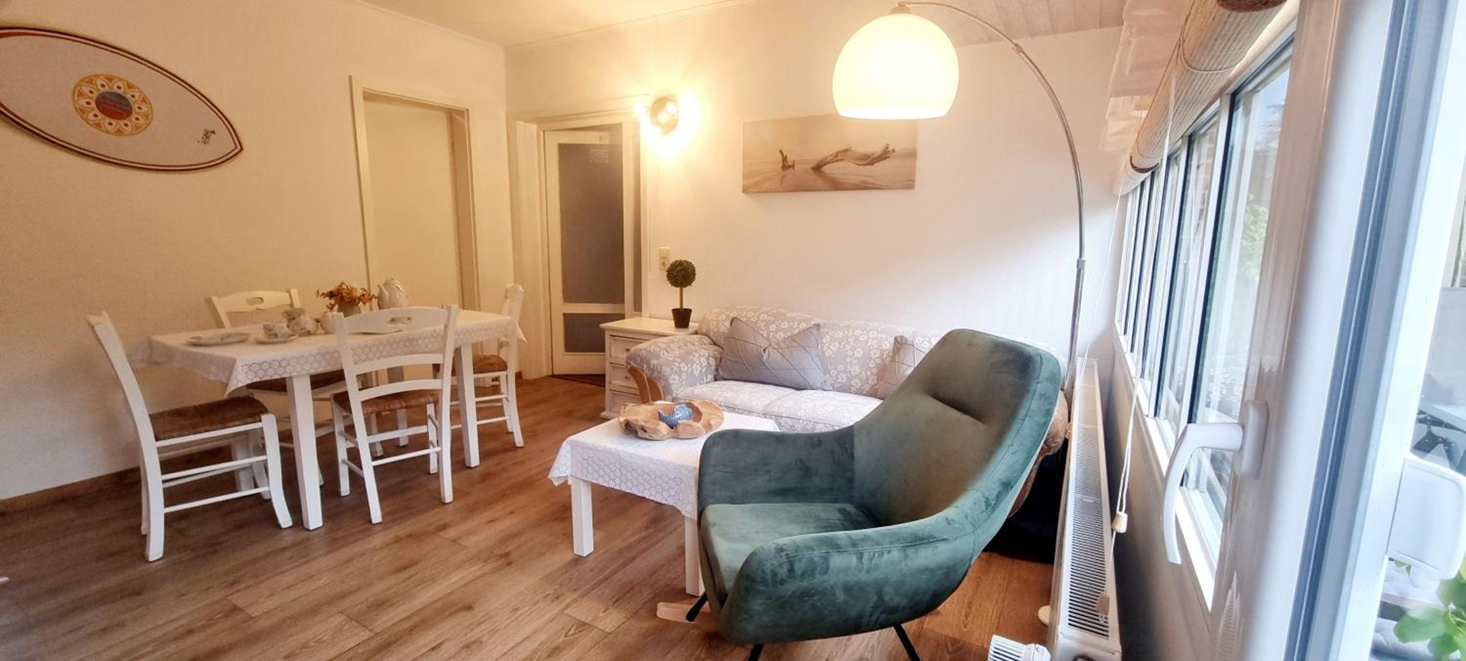 Two-Bedroom Apartment with Garden View photo 2