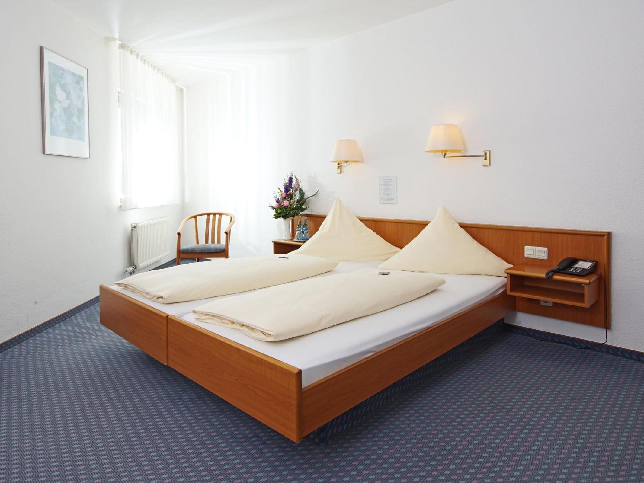 Double Room - Photo 12