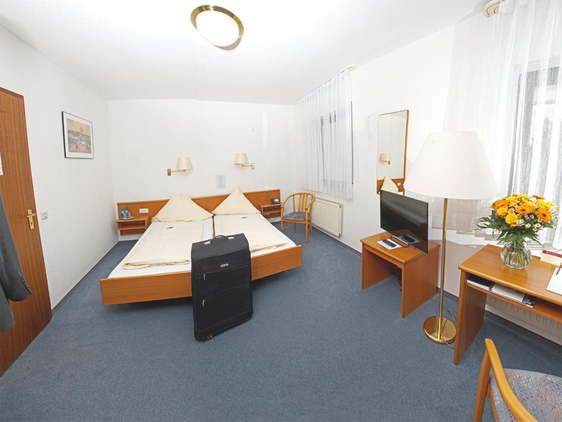 Double Room - Photo 2