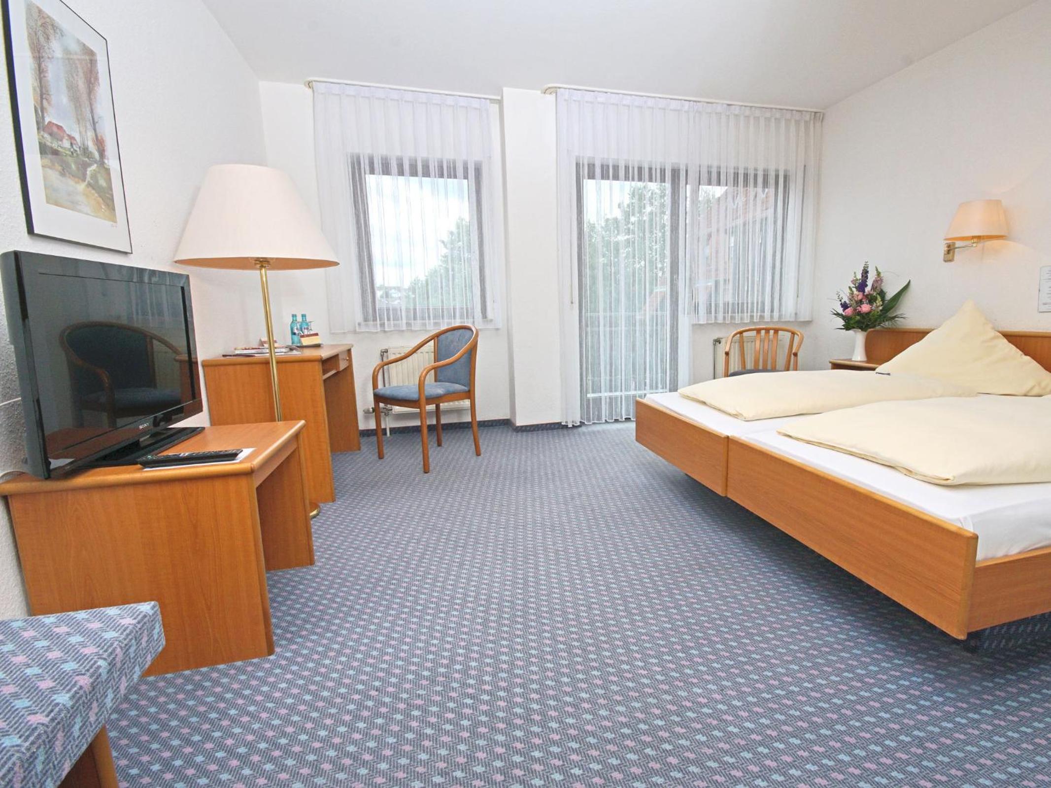Double Room - Photo 11