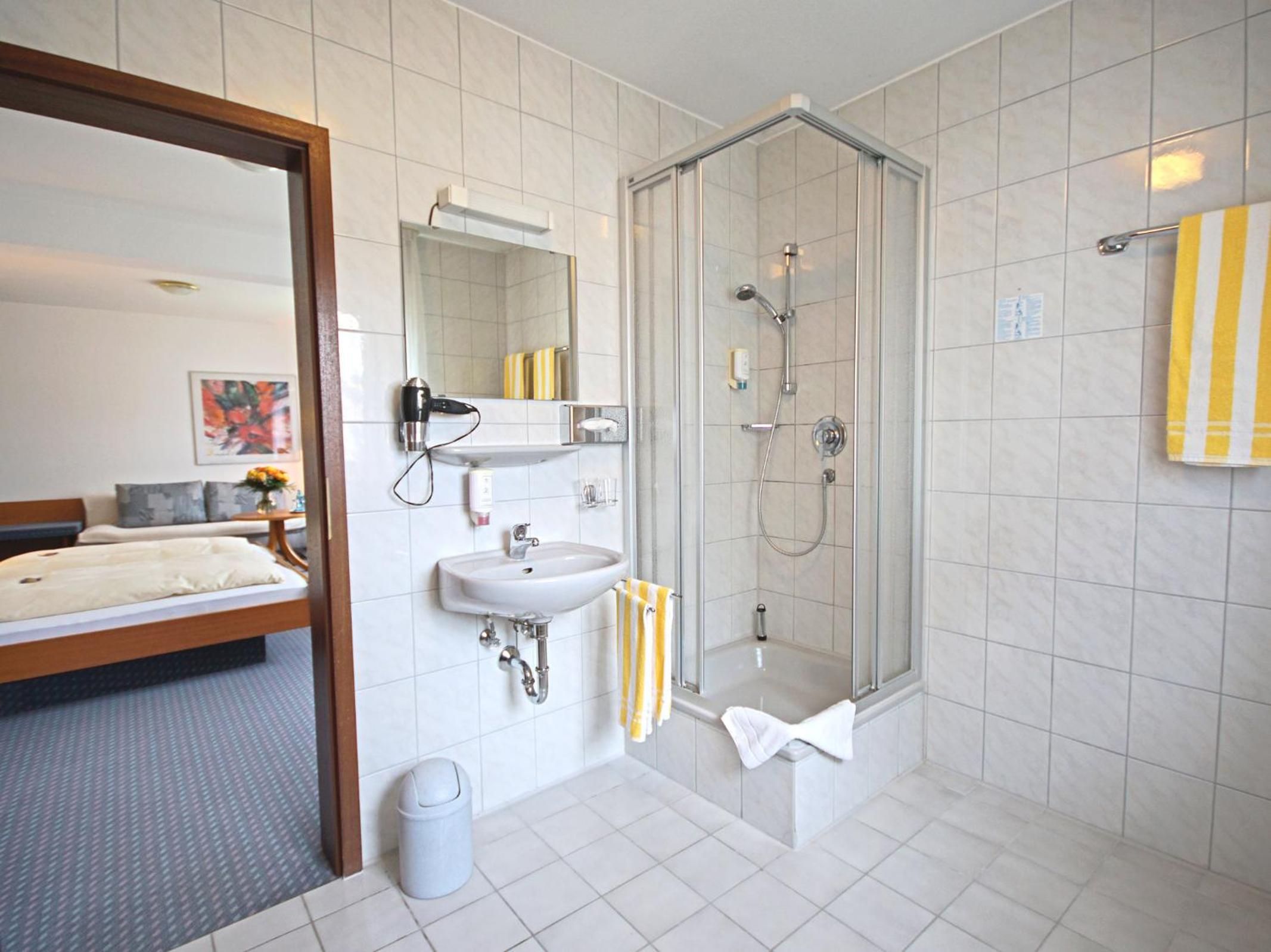 Double Room - Photo 9