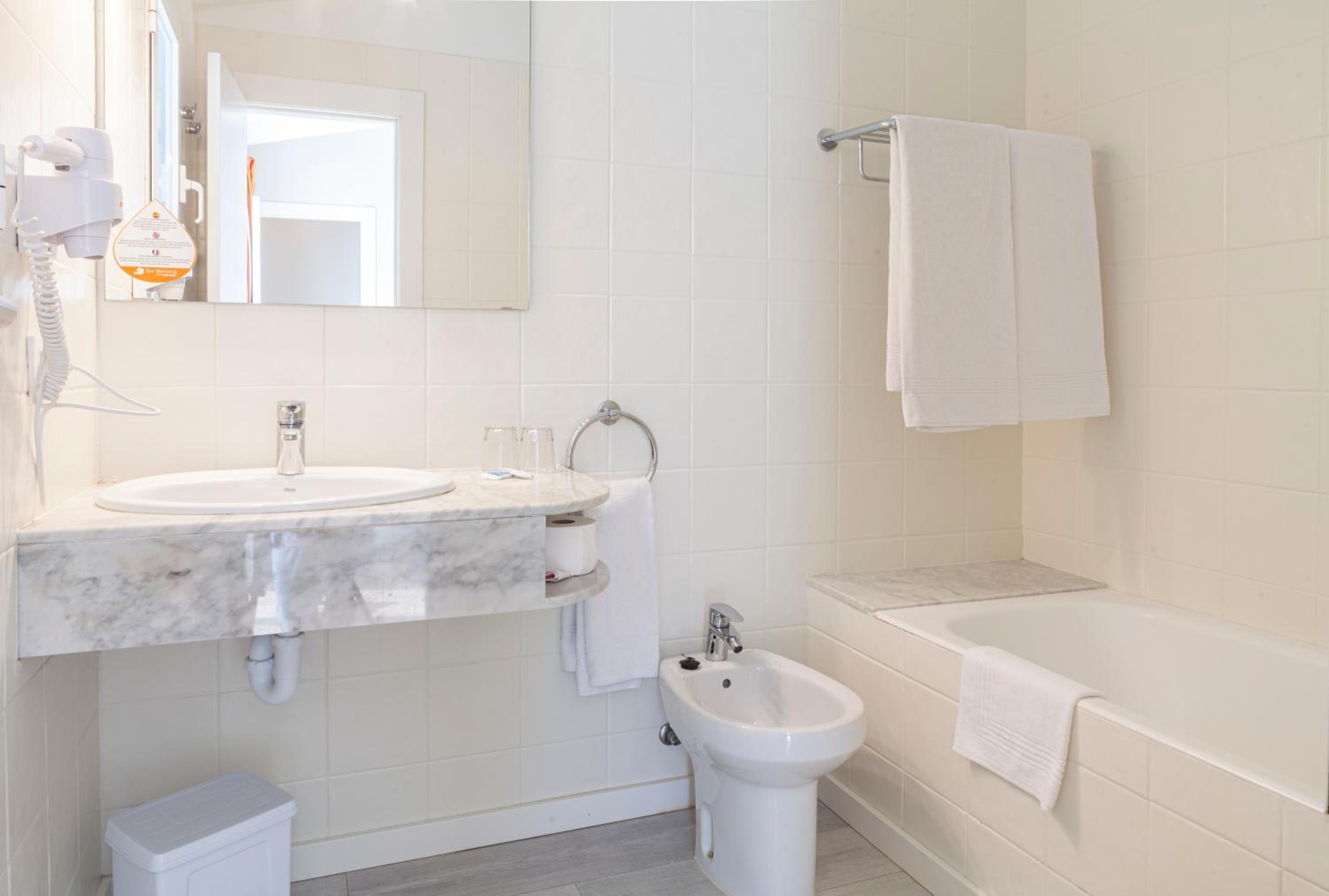 Two bedroom Duplex Premium Suite (3 adults + 1 child)