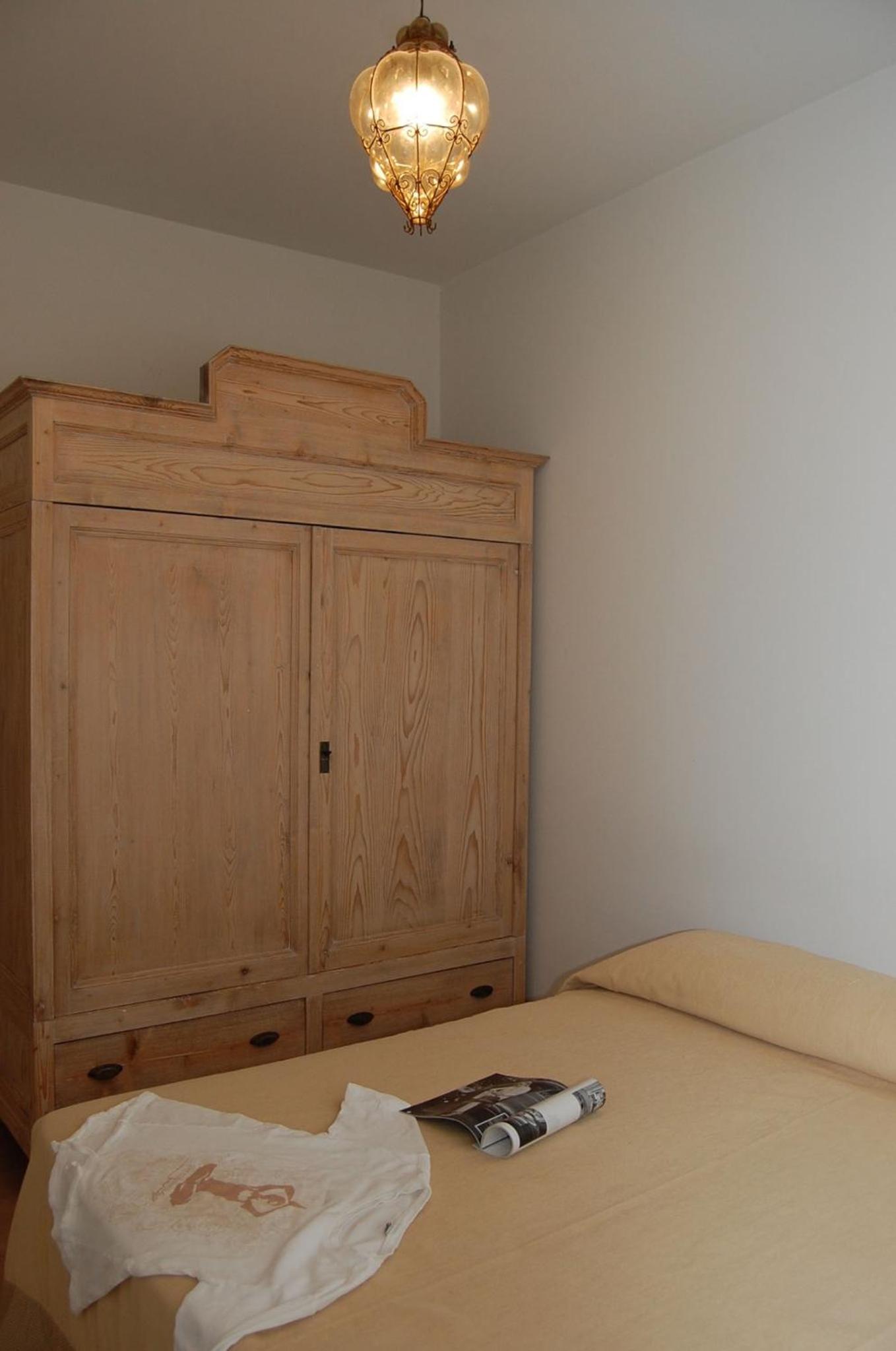 Three-Bedroom Apartment - Photo 15