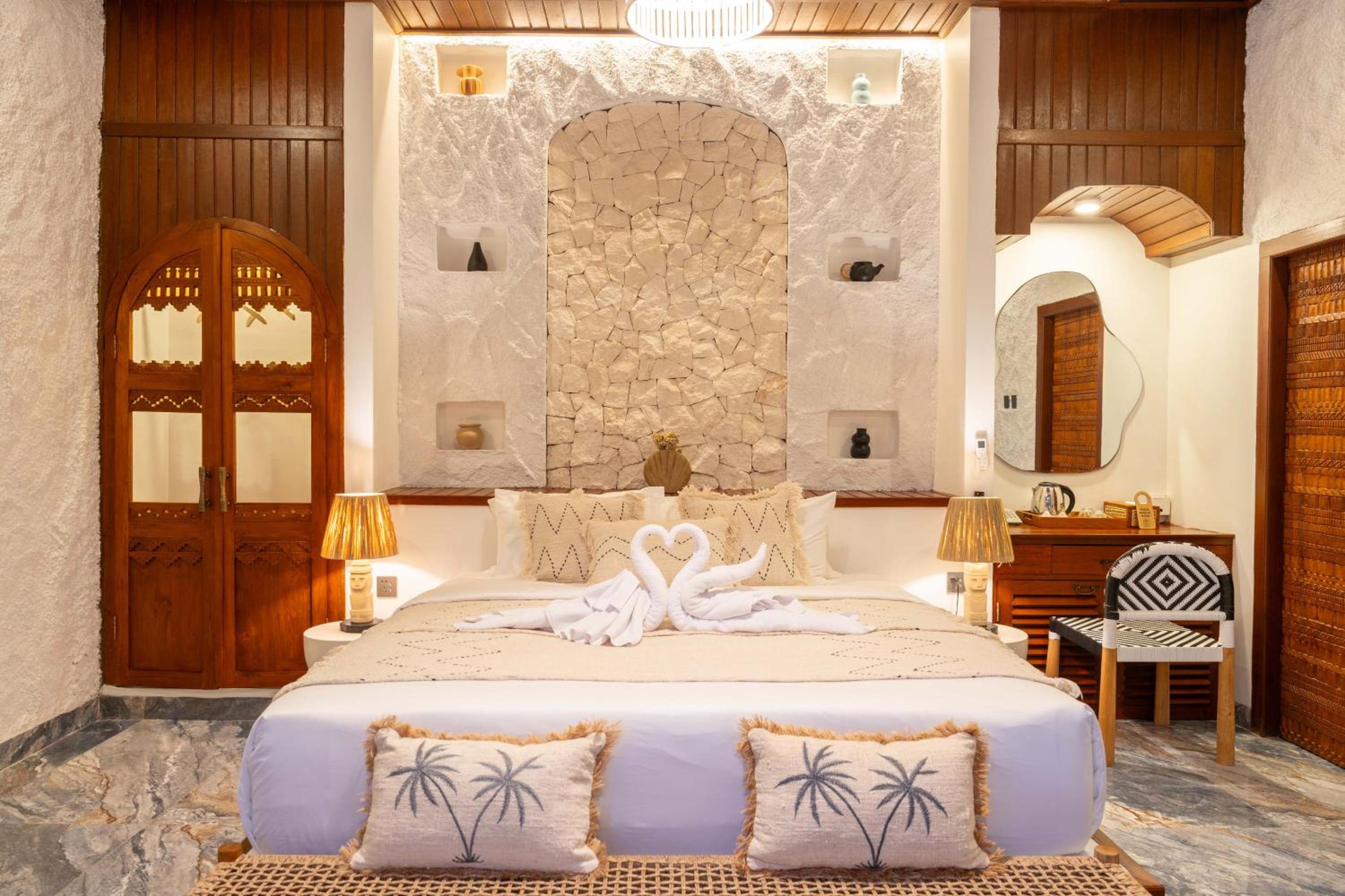 Deluxe Double Room with Pool View