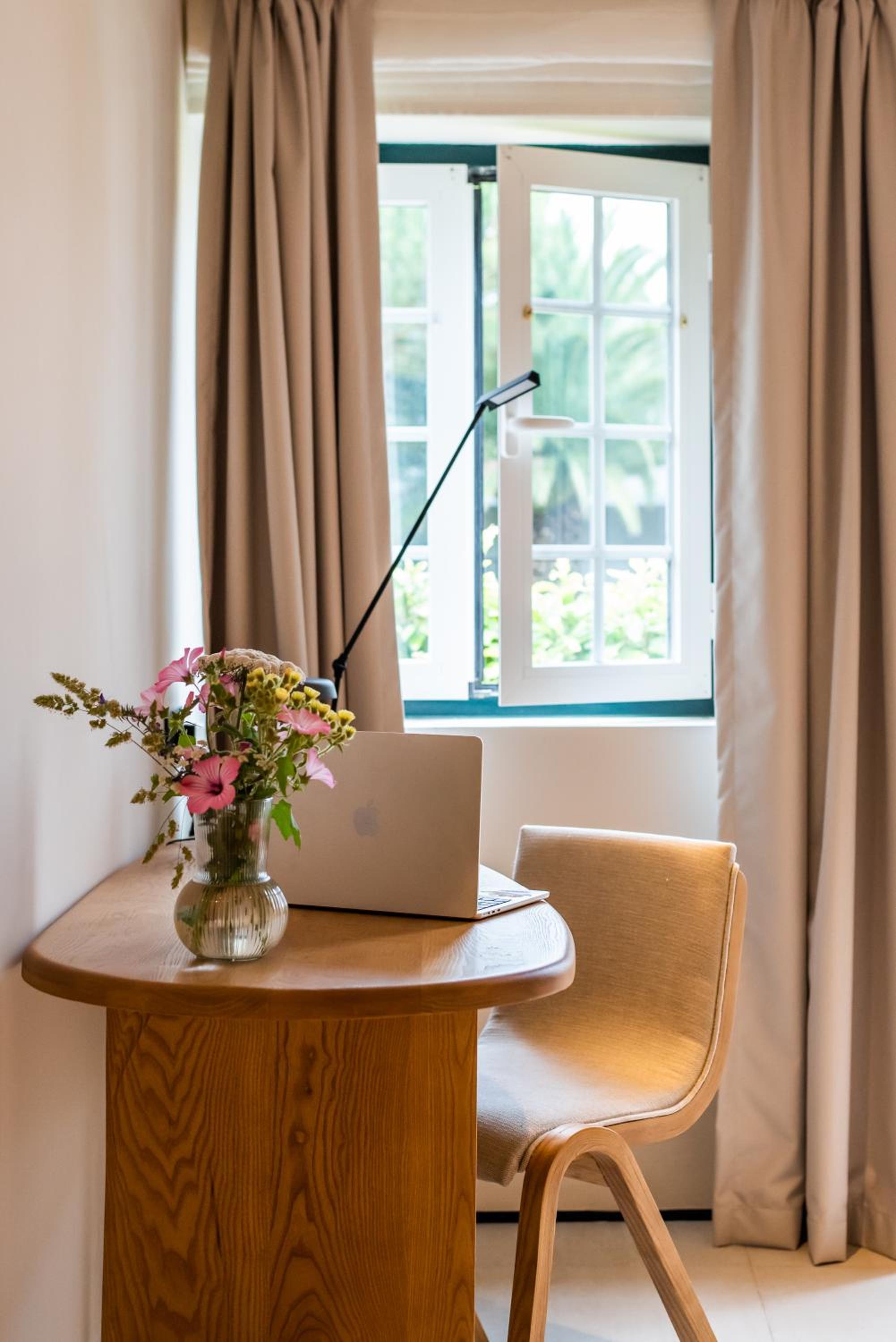 Deluxe Double Room - Photo 8