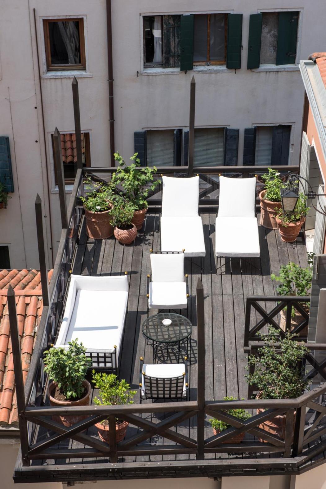 Master Suite with Terrace (Non Smoking) thumbnail 5
