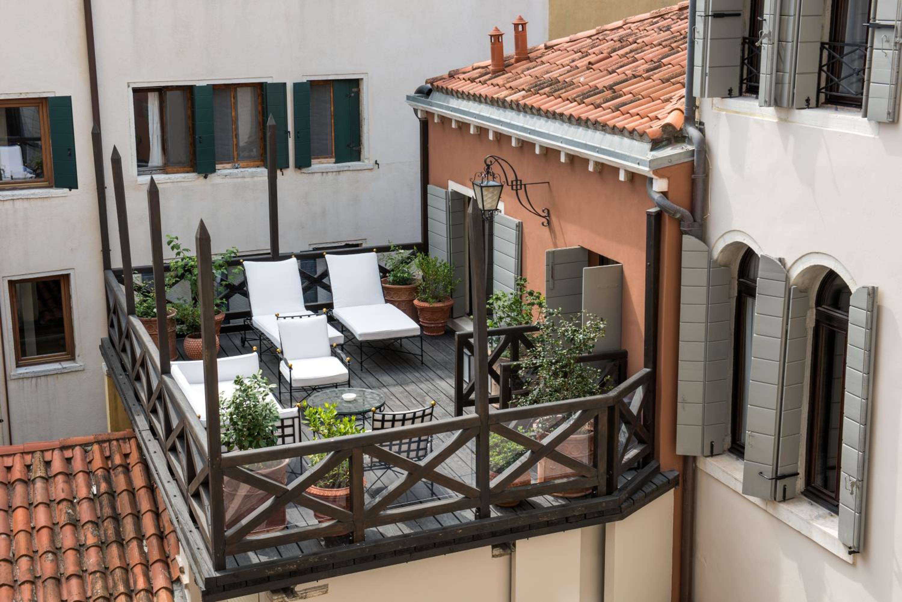 Master Suite with Terrace (Non Smoking) thumbnail 5