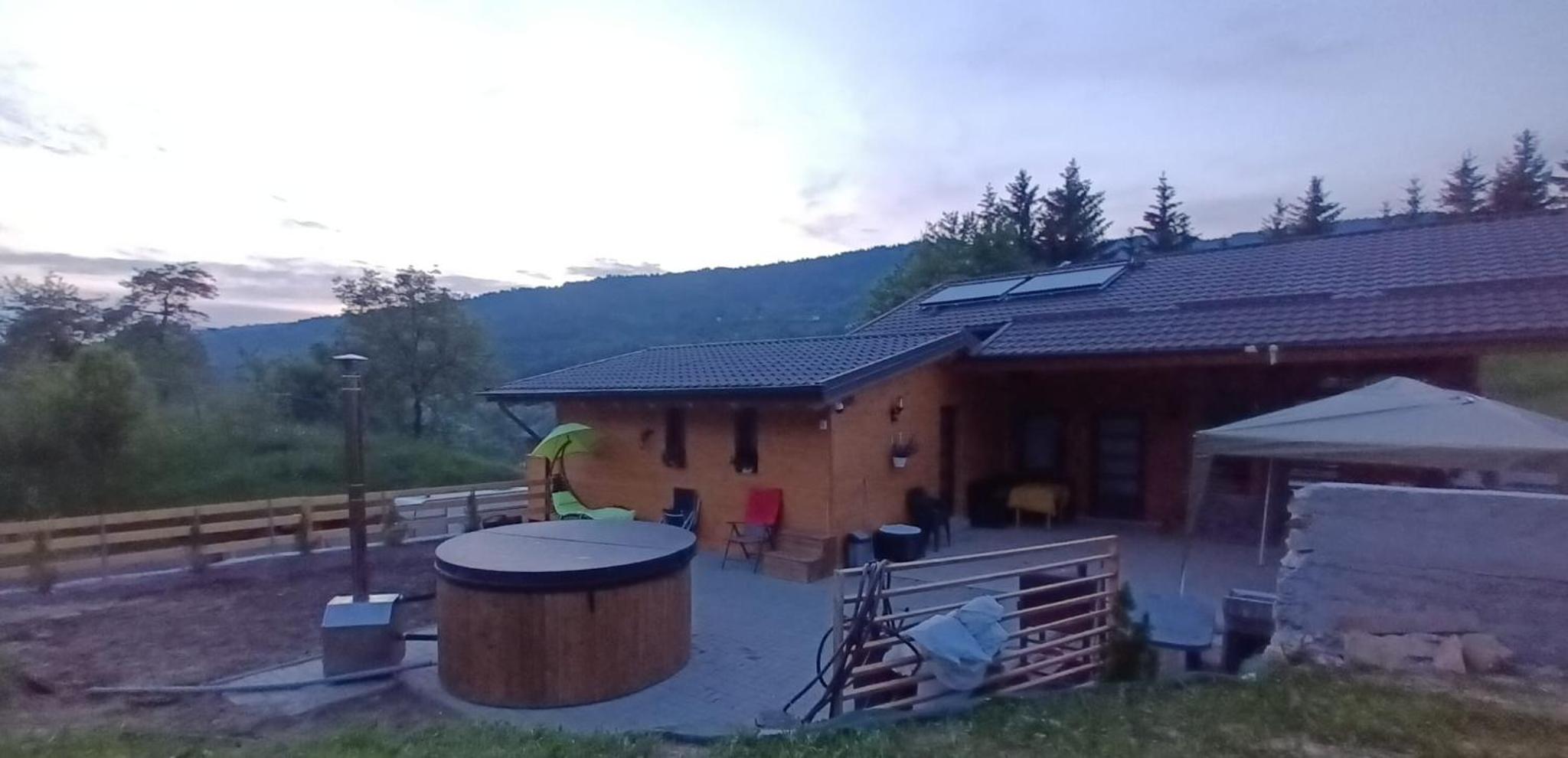 Four-Bedroom House photo 2