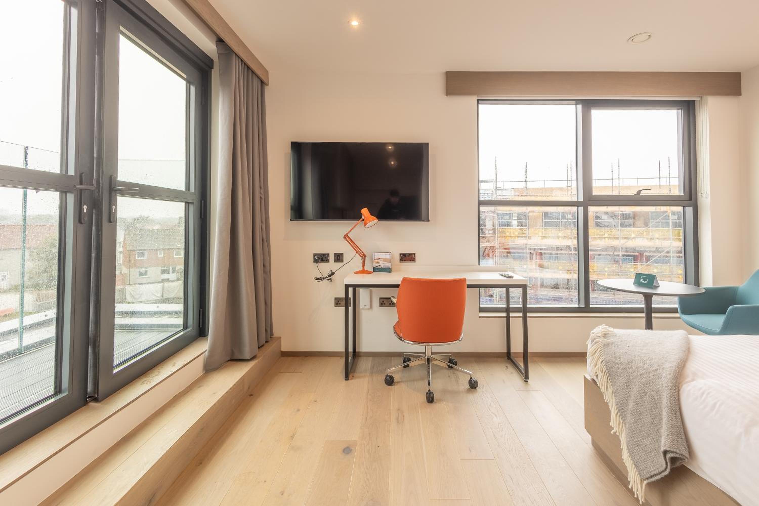 Double Bedroom (large double bed)