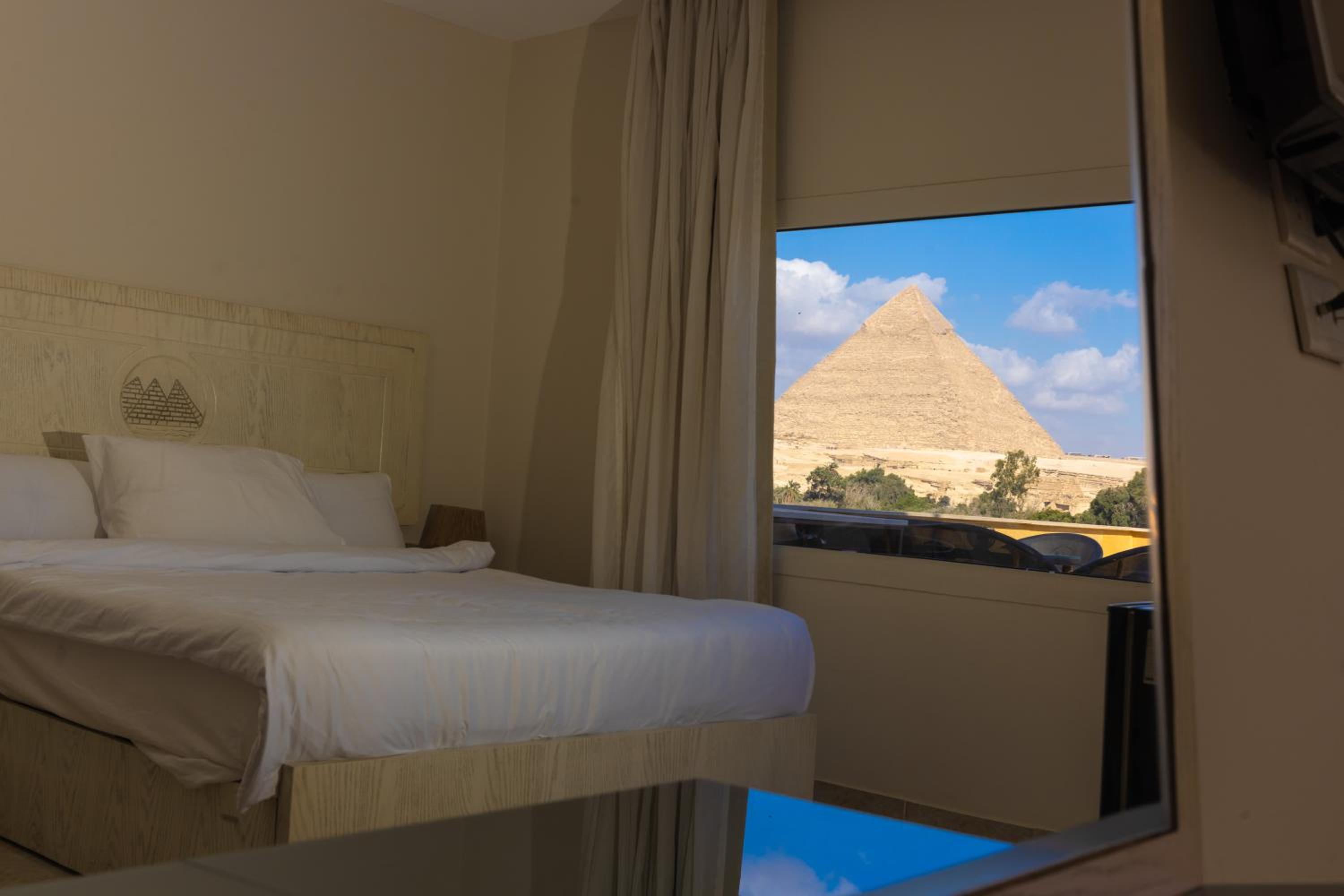 Quadruple Room with Terrace