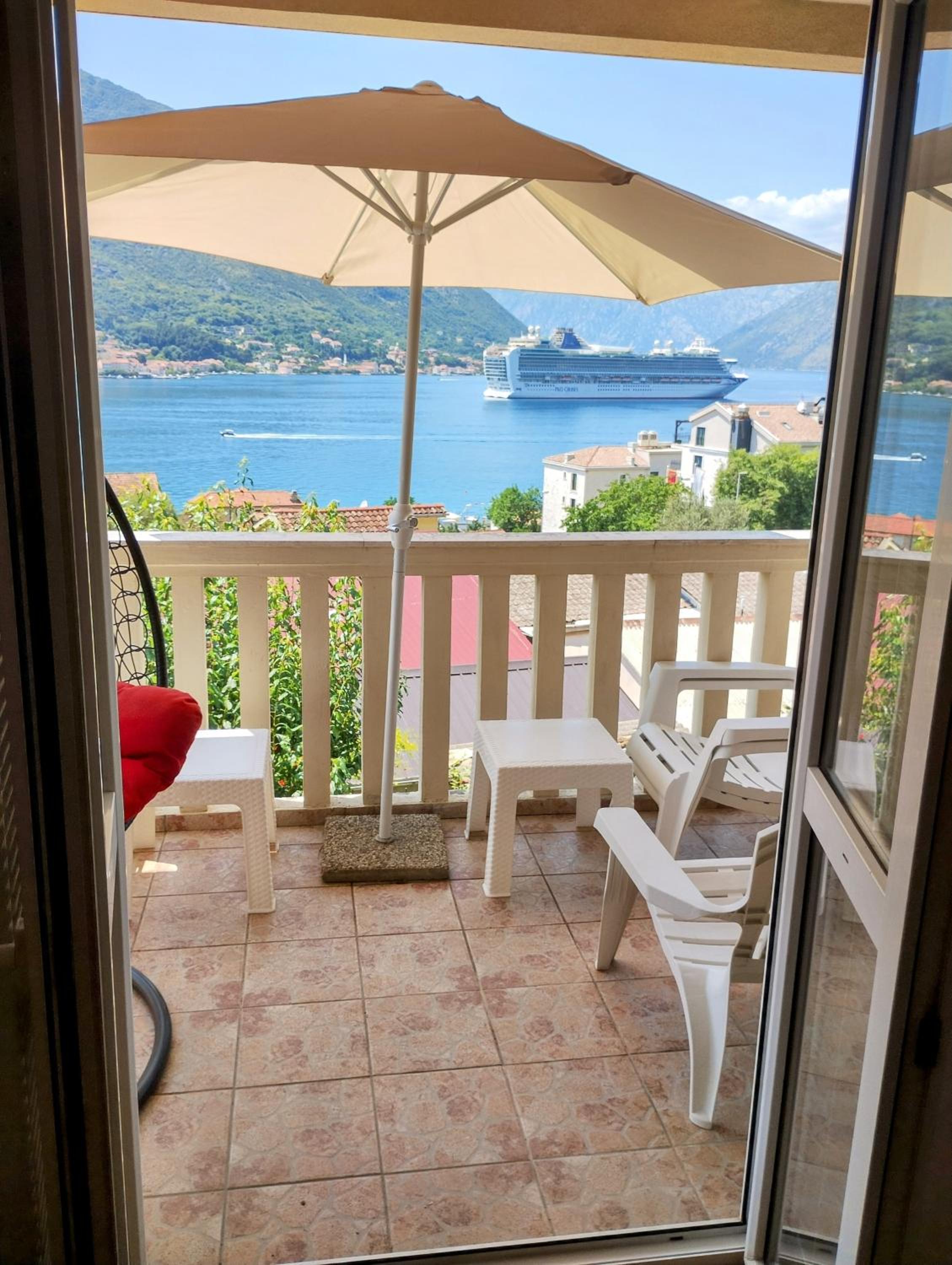 Two-Bedroom Apartment with Bay View