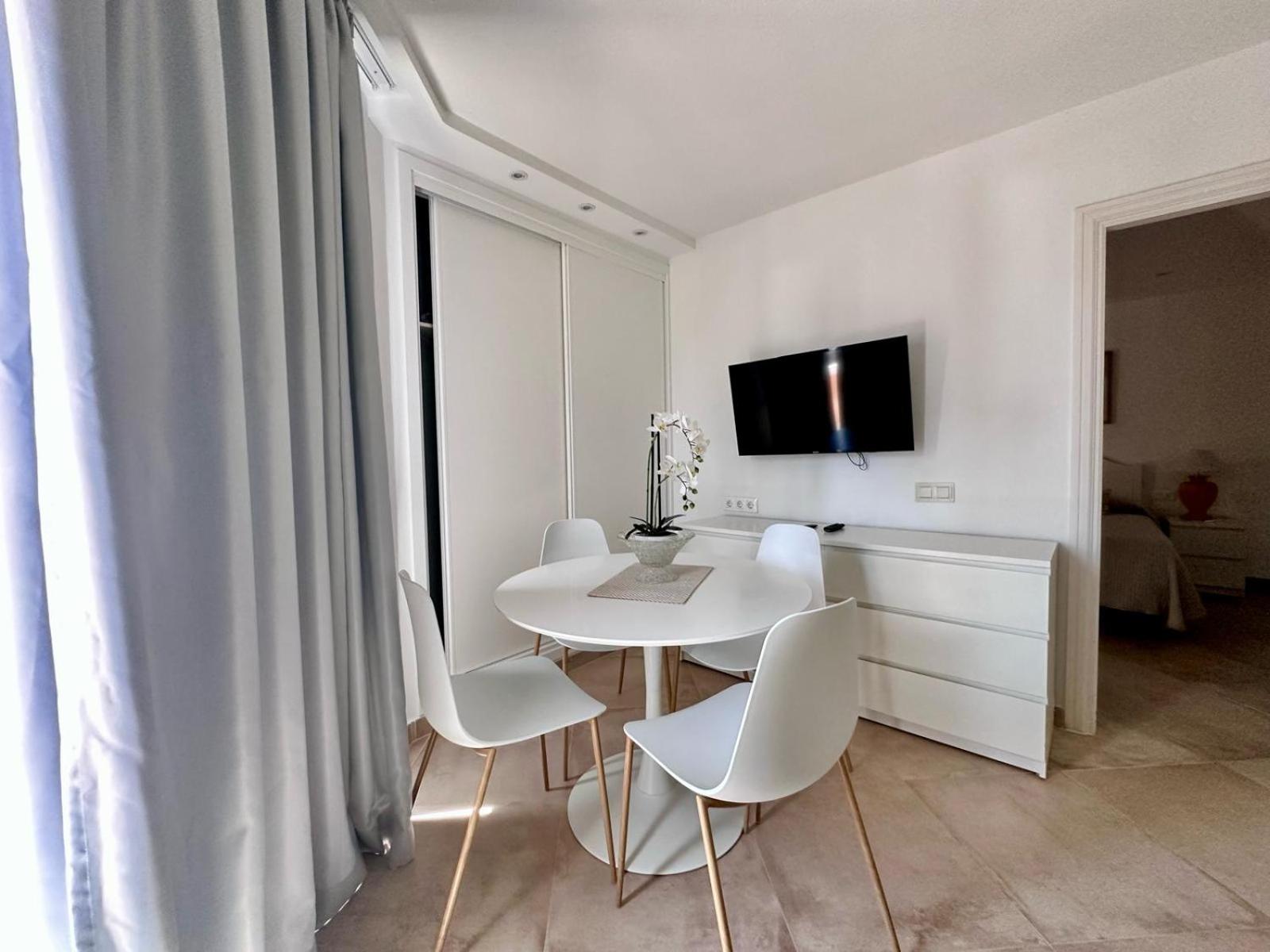 One-Bedroom Family Apartment