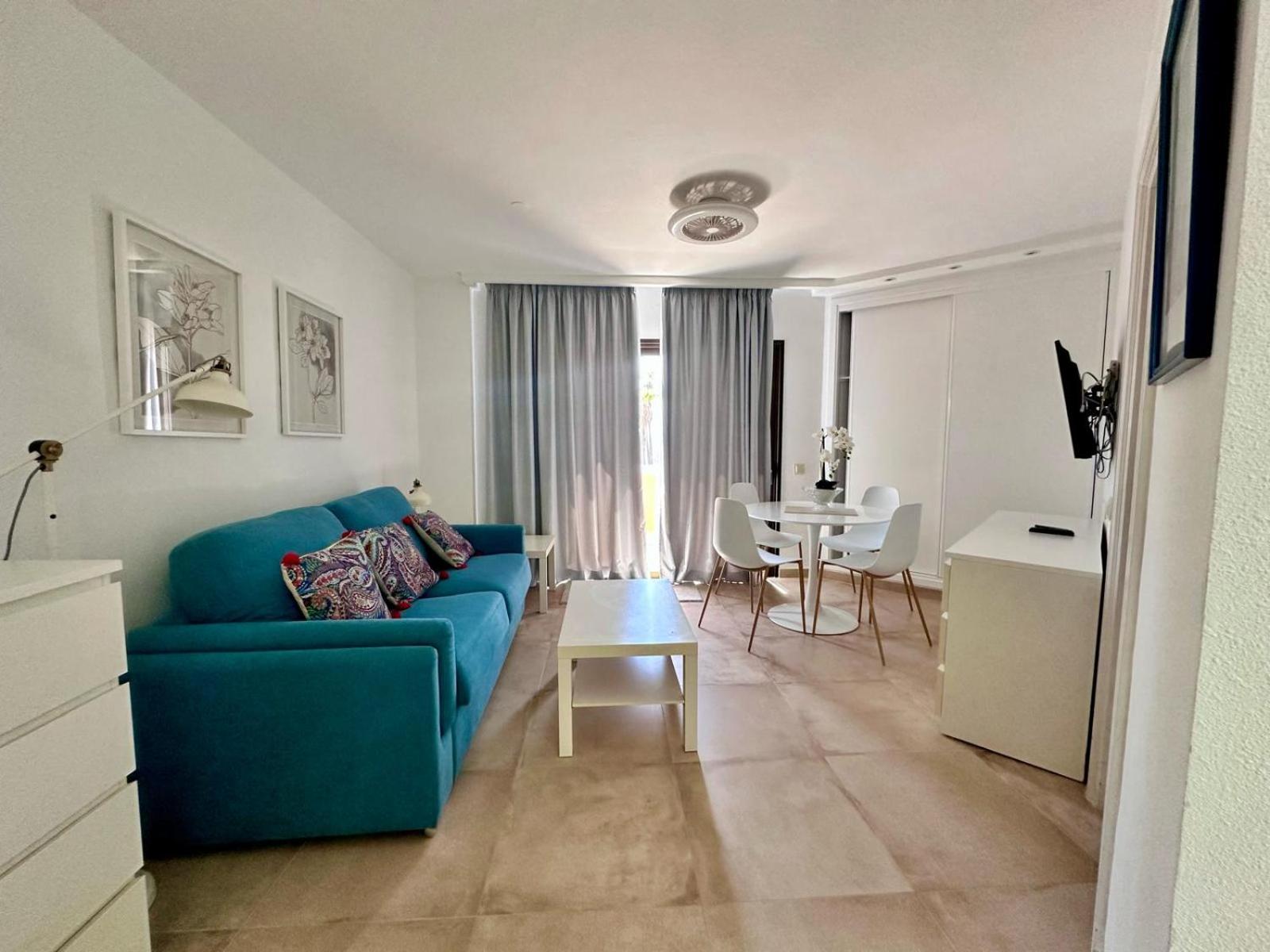 One-Bedroom Family Apartment photo 3