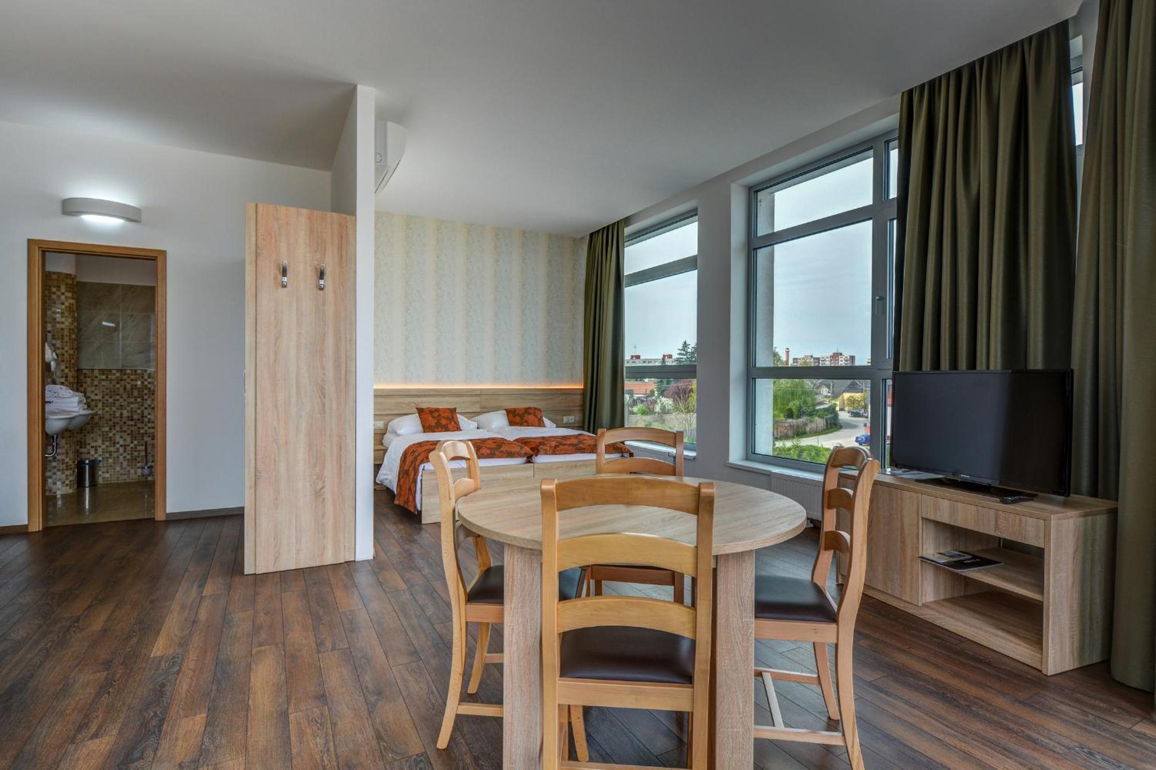 Suite with Balcony photo 2