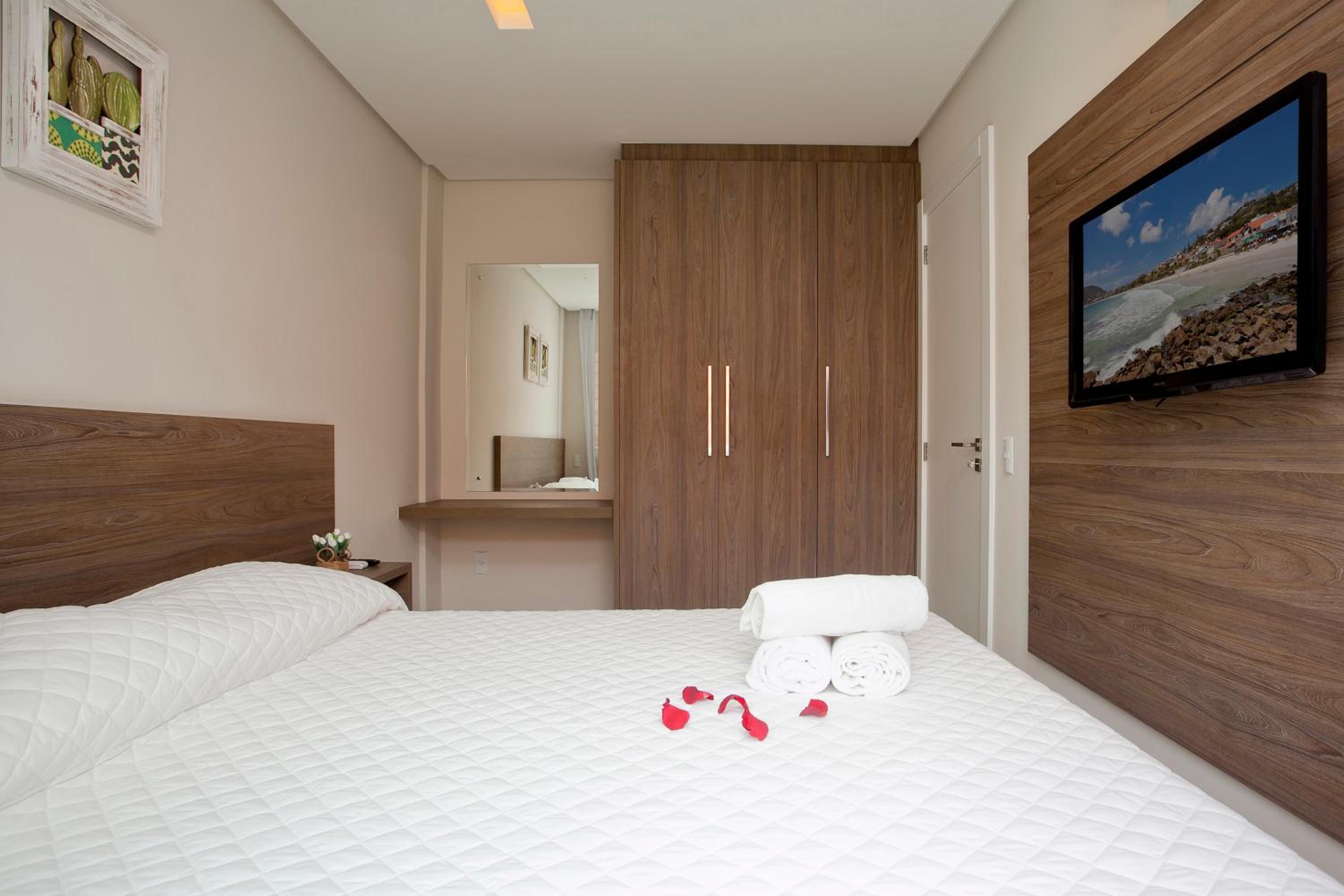 Deluxe Double Room with Balcony photo 1