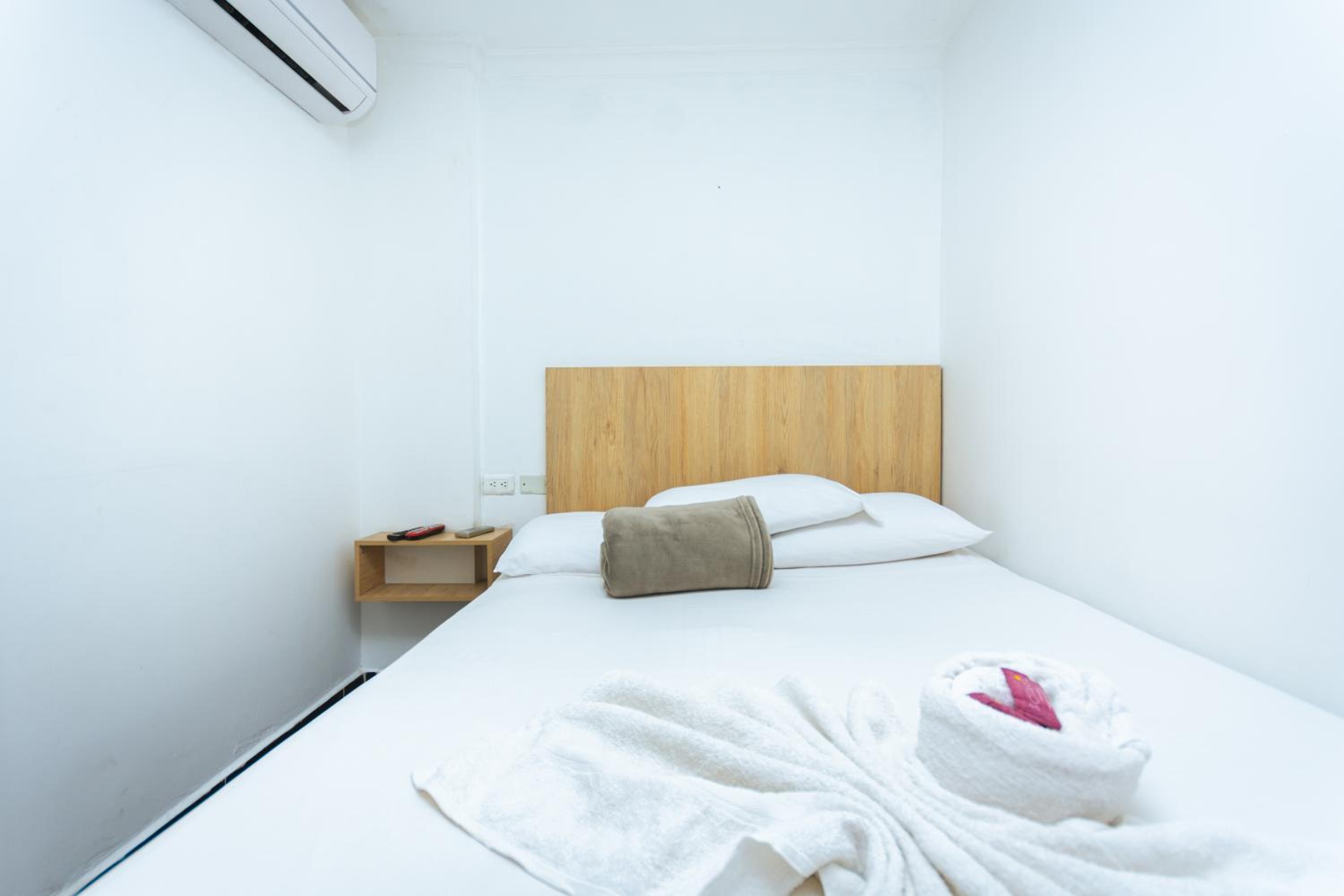 Budget Double Room photo 2
