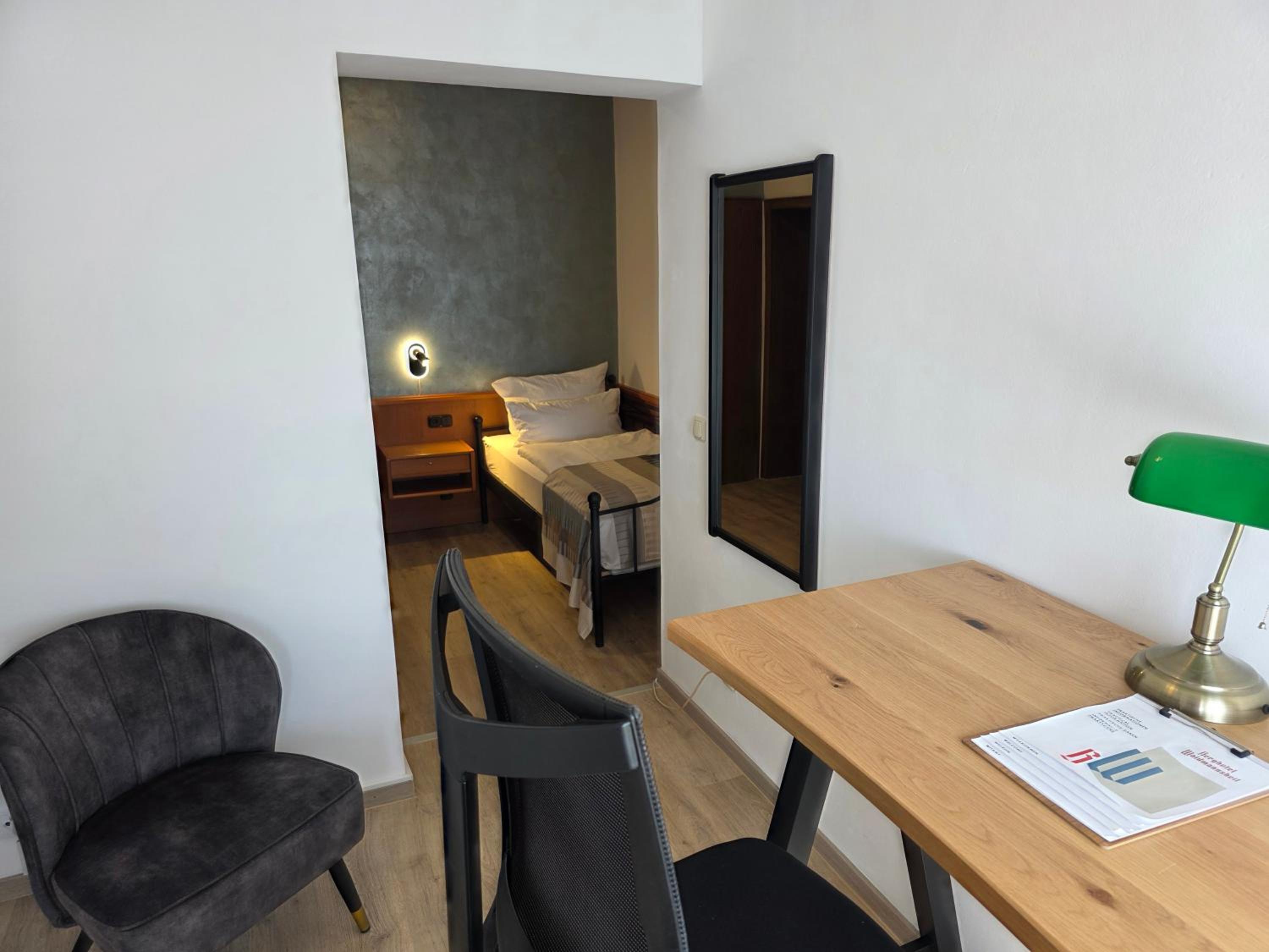 Large Single Room