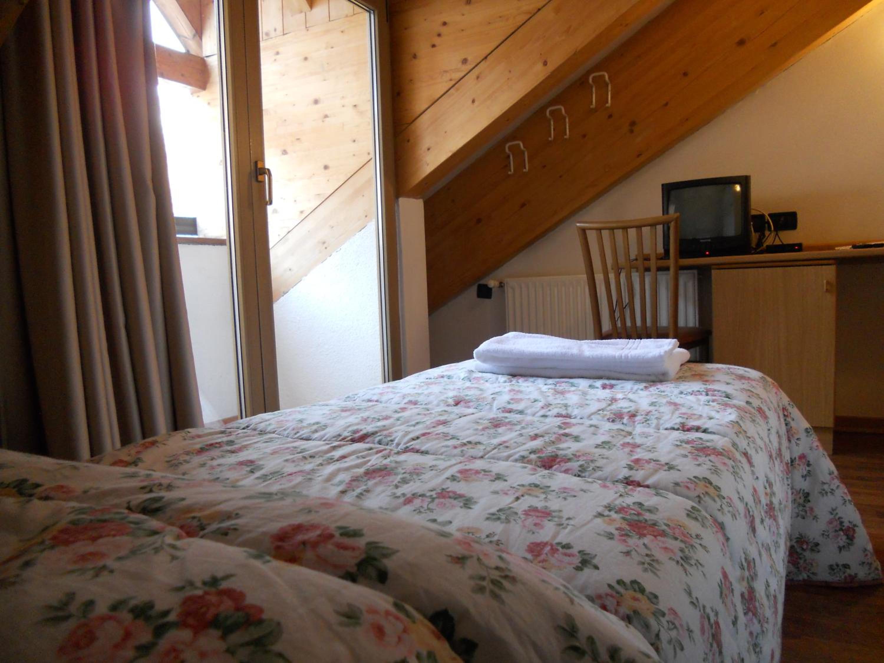 Single Room with Mountain View photo 1