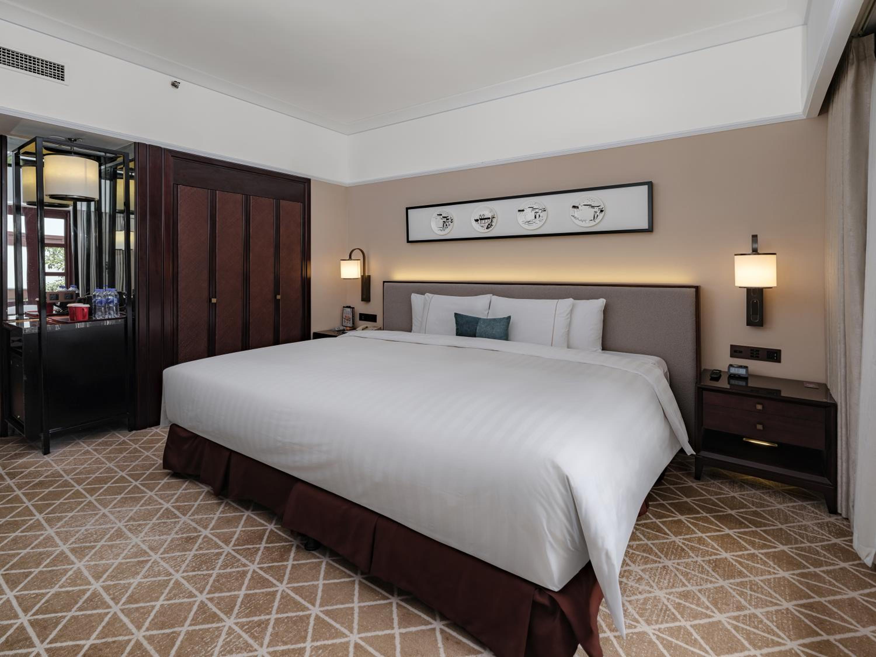 King Room