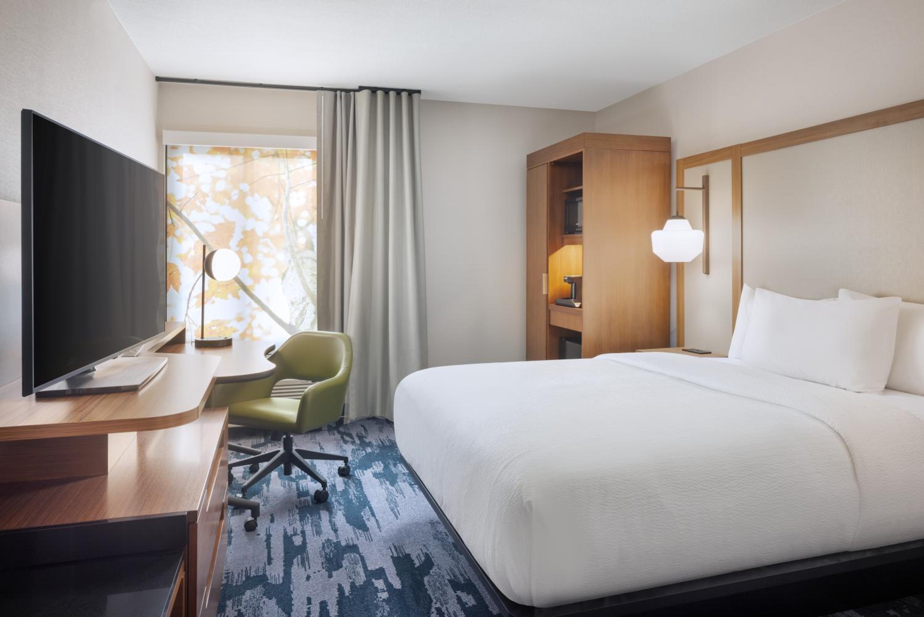 King Room - Hearing Accessible - Photo 1