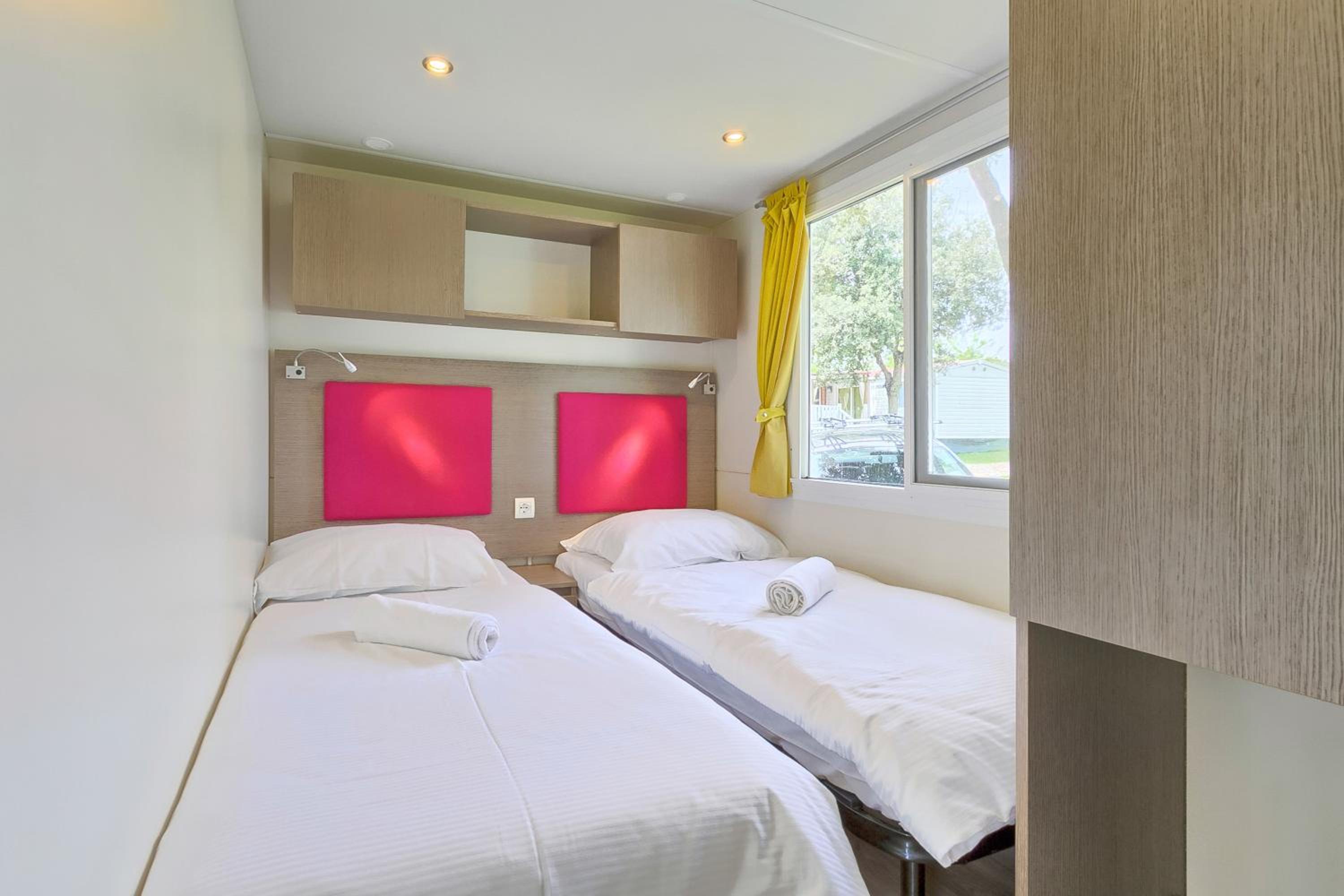 Three-Bedroom Mobile Home Lavanda photo 1
