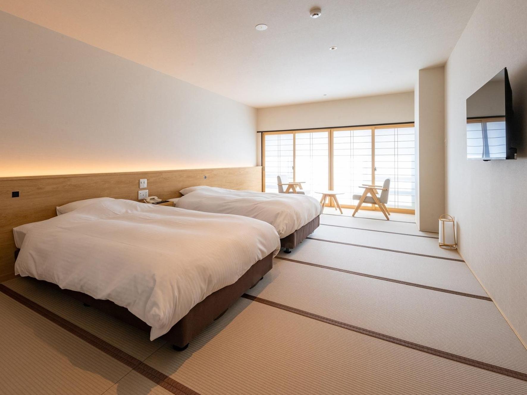 Twin Room with Shower
