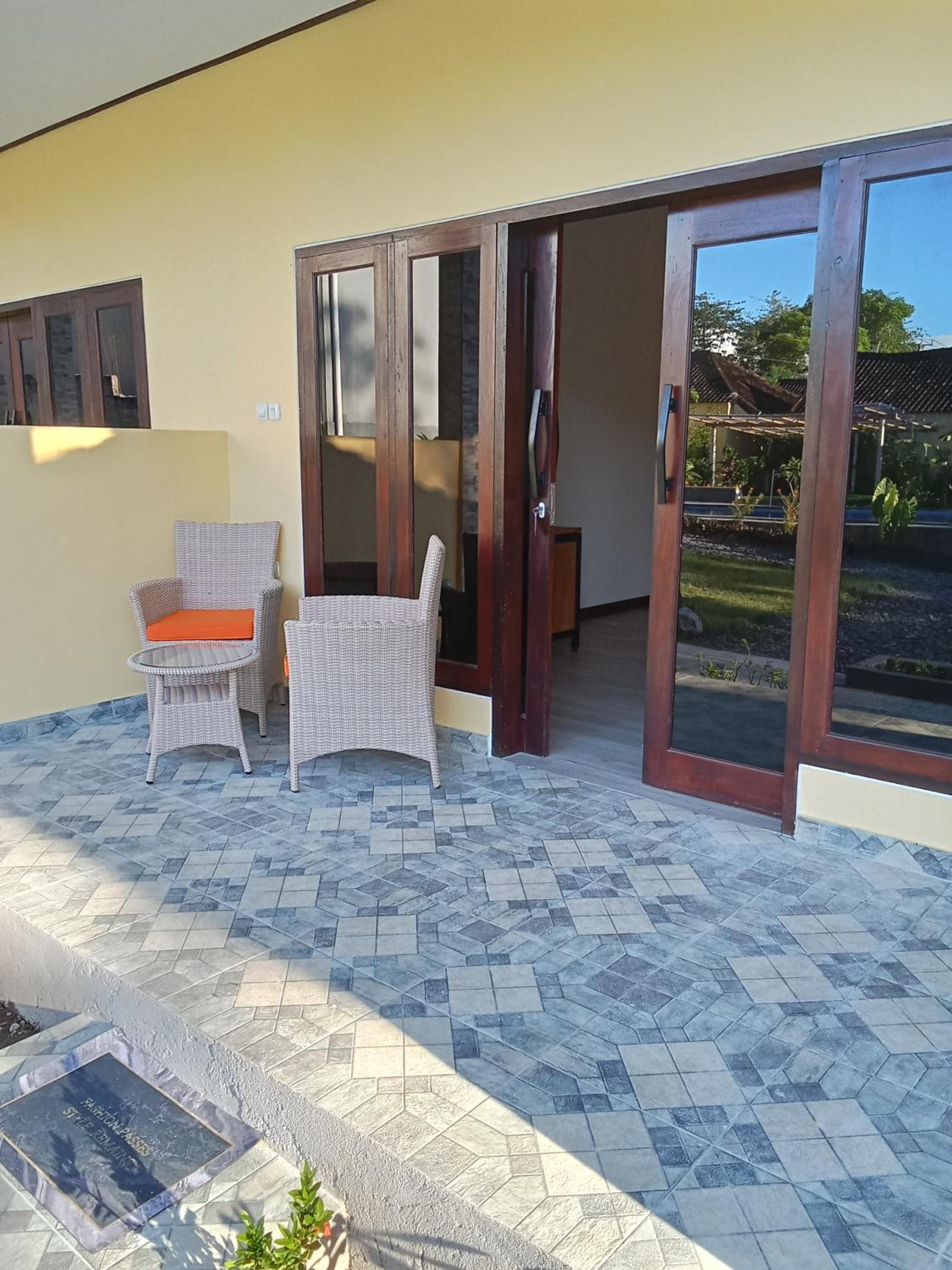 Deluxe Double or Twin Room with Pool View - Photo 6