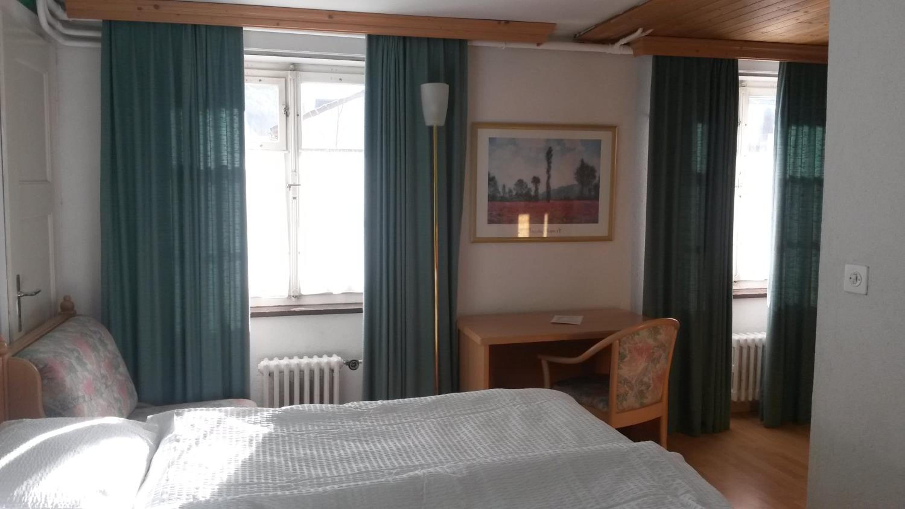 Double or Twin Room - Photo 10