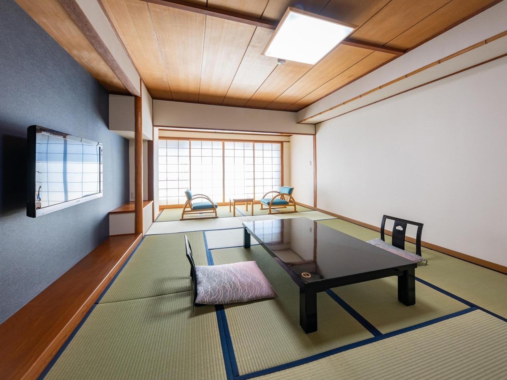 Japanese-Style Room
