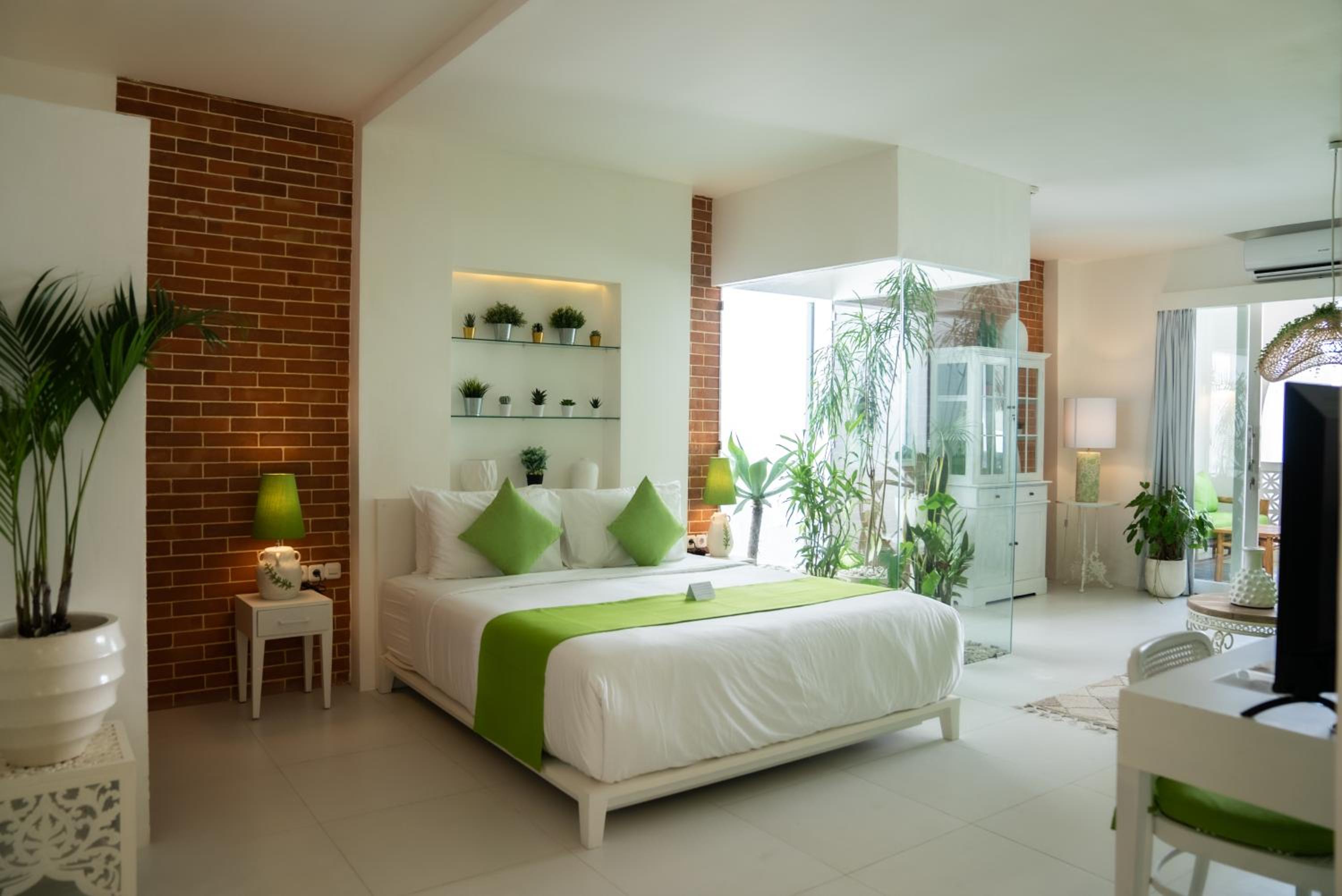 Suite with Balcony photo 1