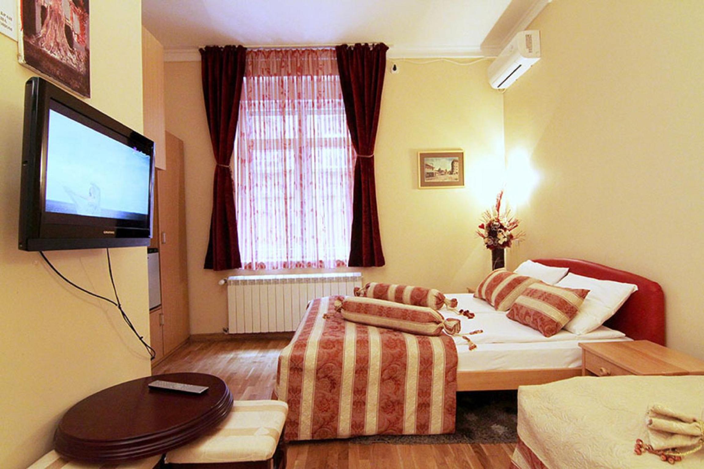 Triple Room photo 2