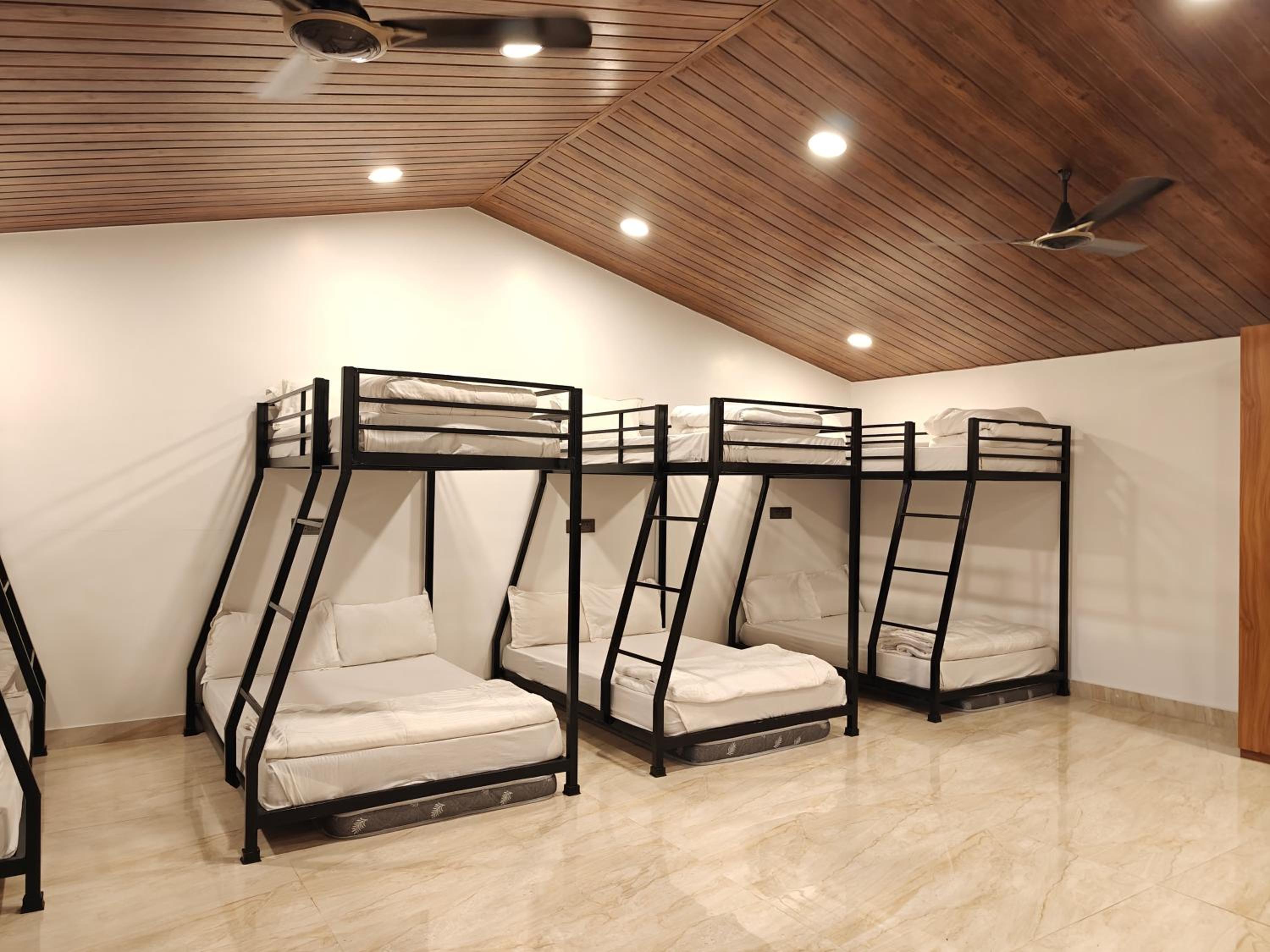 Mixed Dormitory Room photo 2