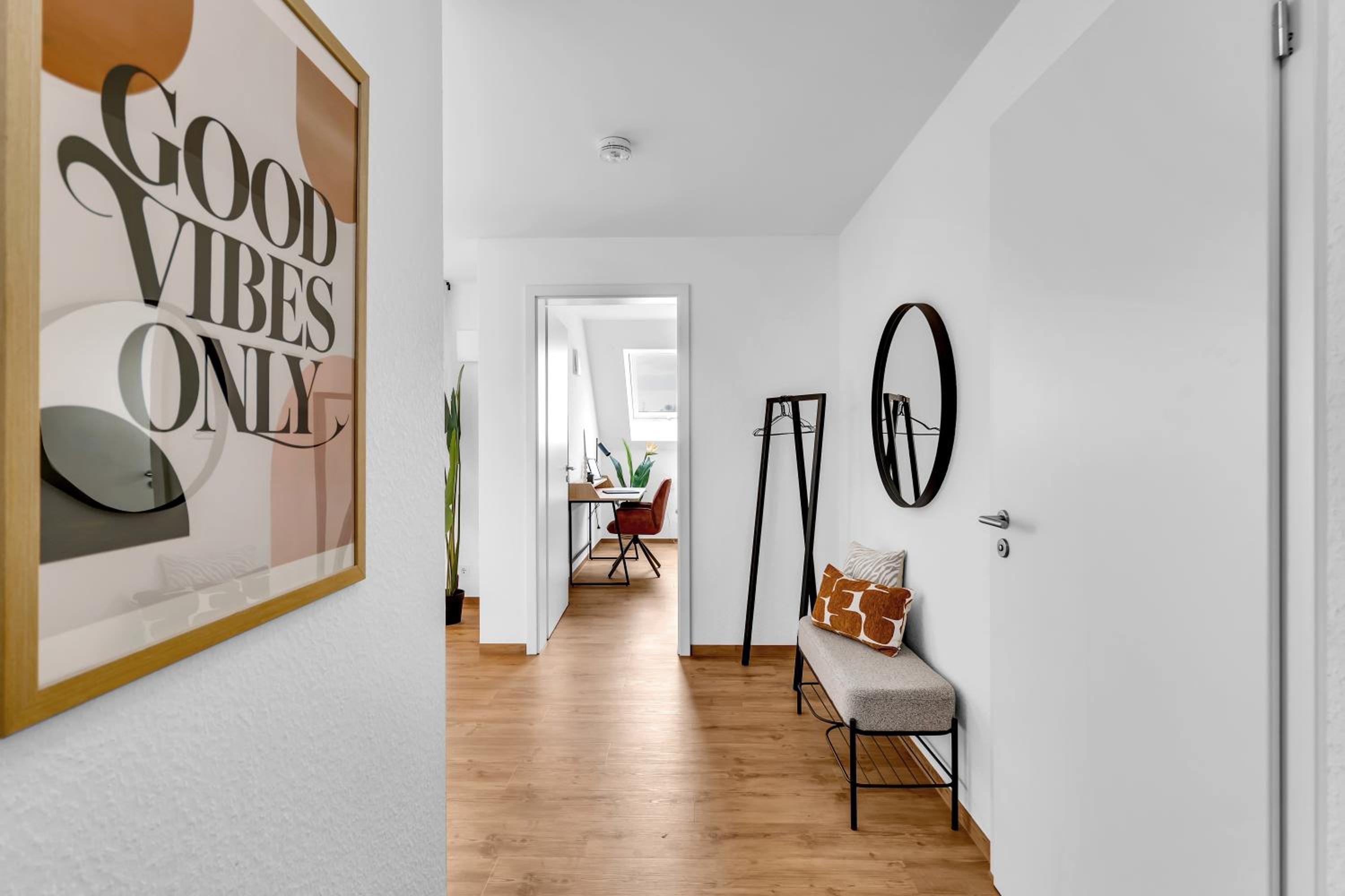 One-Bedroom Apartment with Balcony photo 3