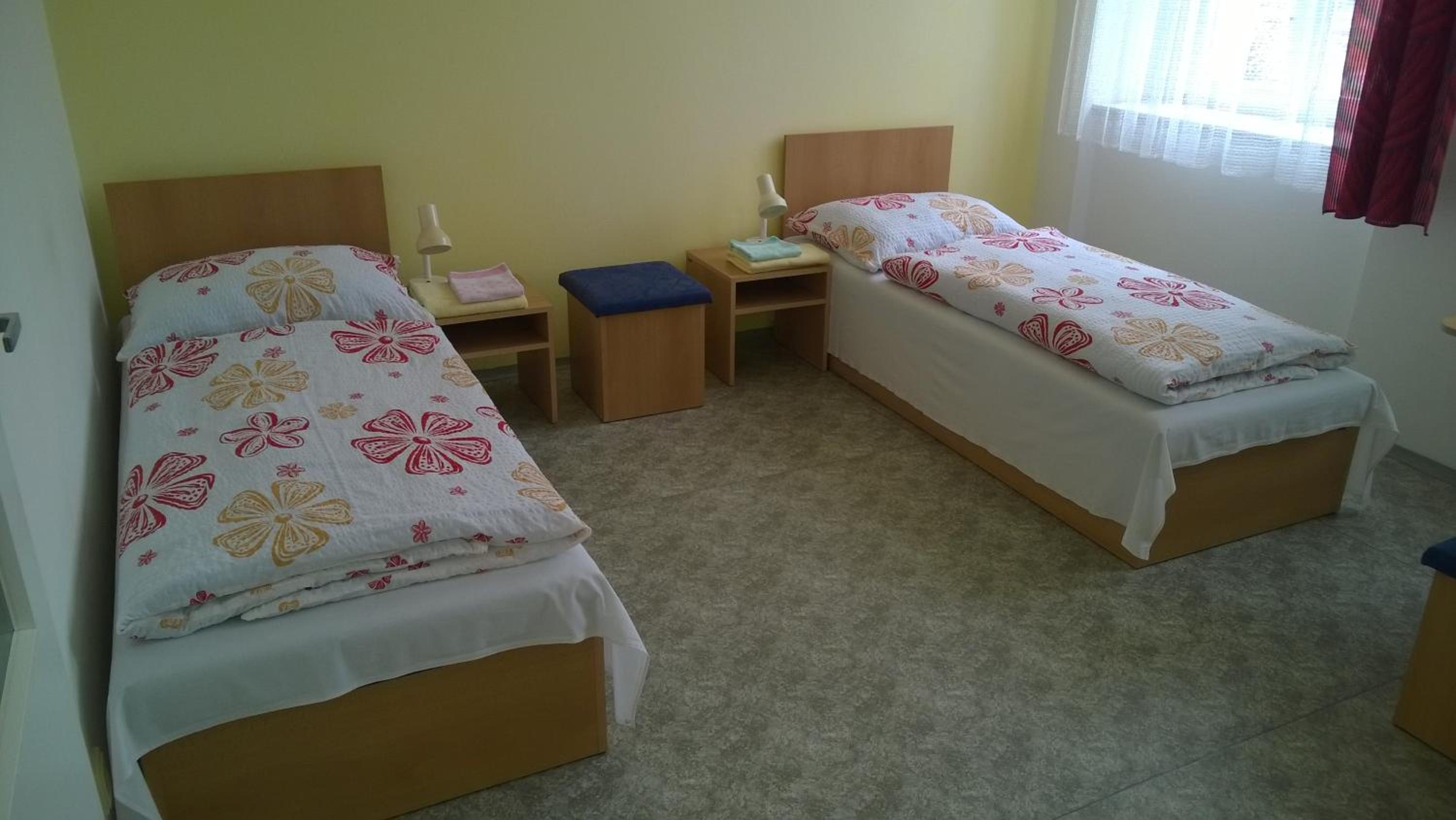 Twin Room - Disability Access photo 1
