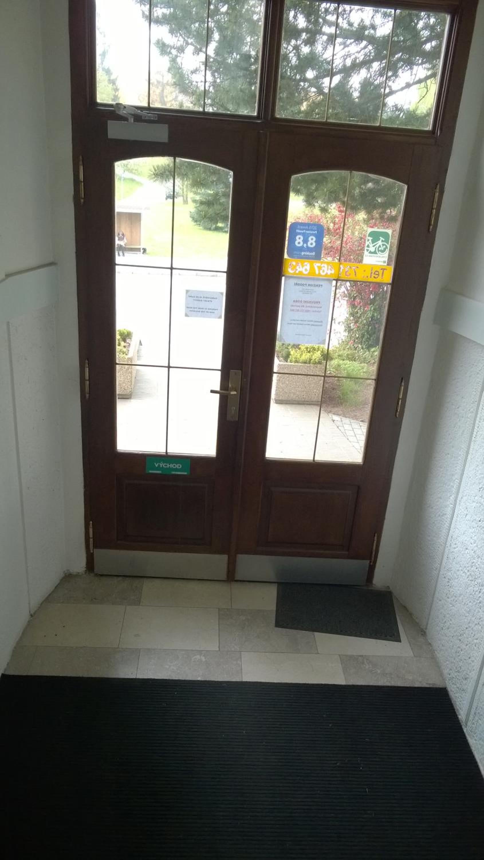 Single Room photo 3