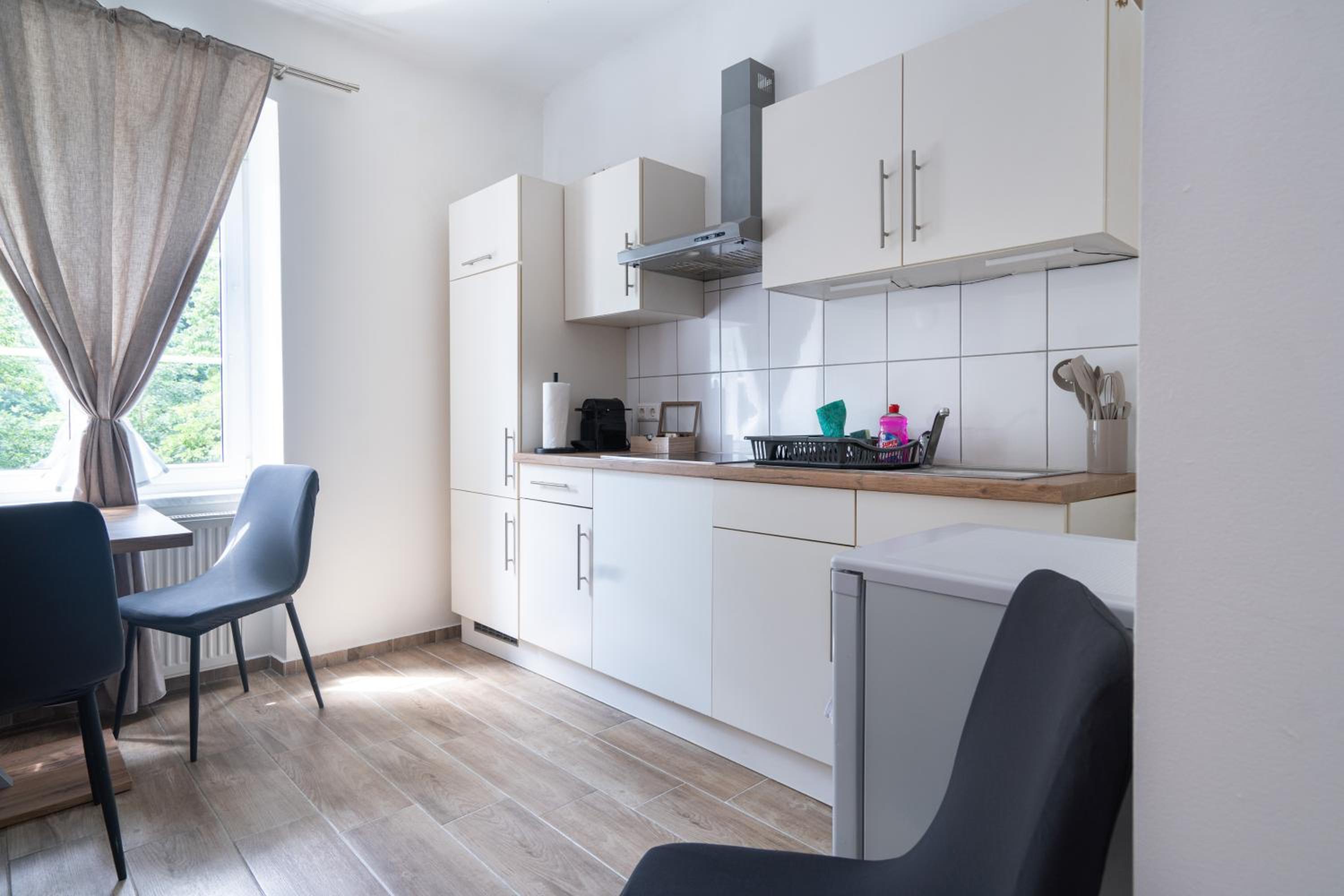 One-Bedroom Apartment with Terrace