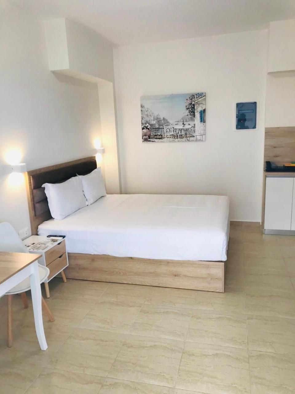 Triple Room with Terrace photo 3