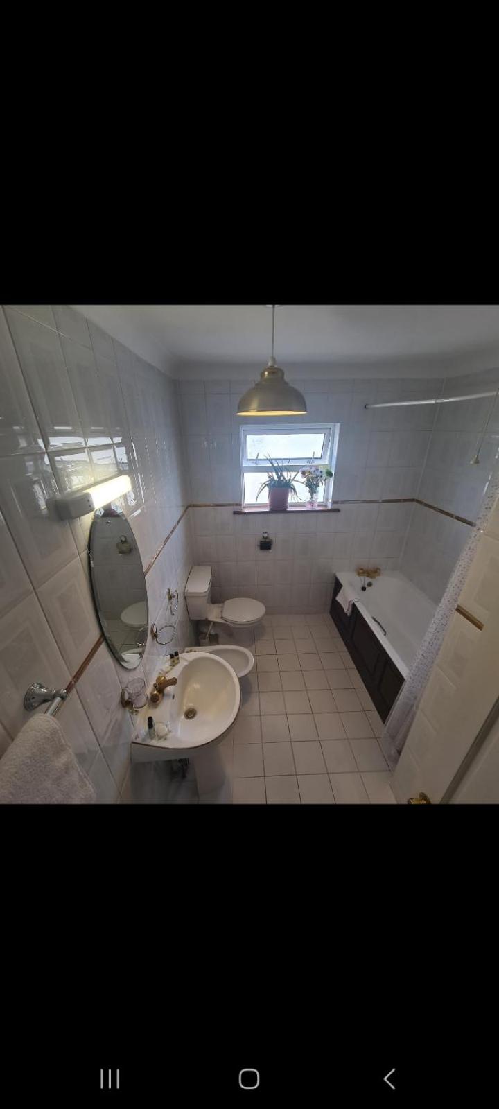 Single Room with Private External Bathroom