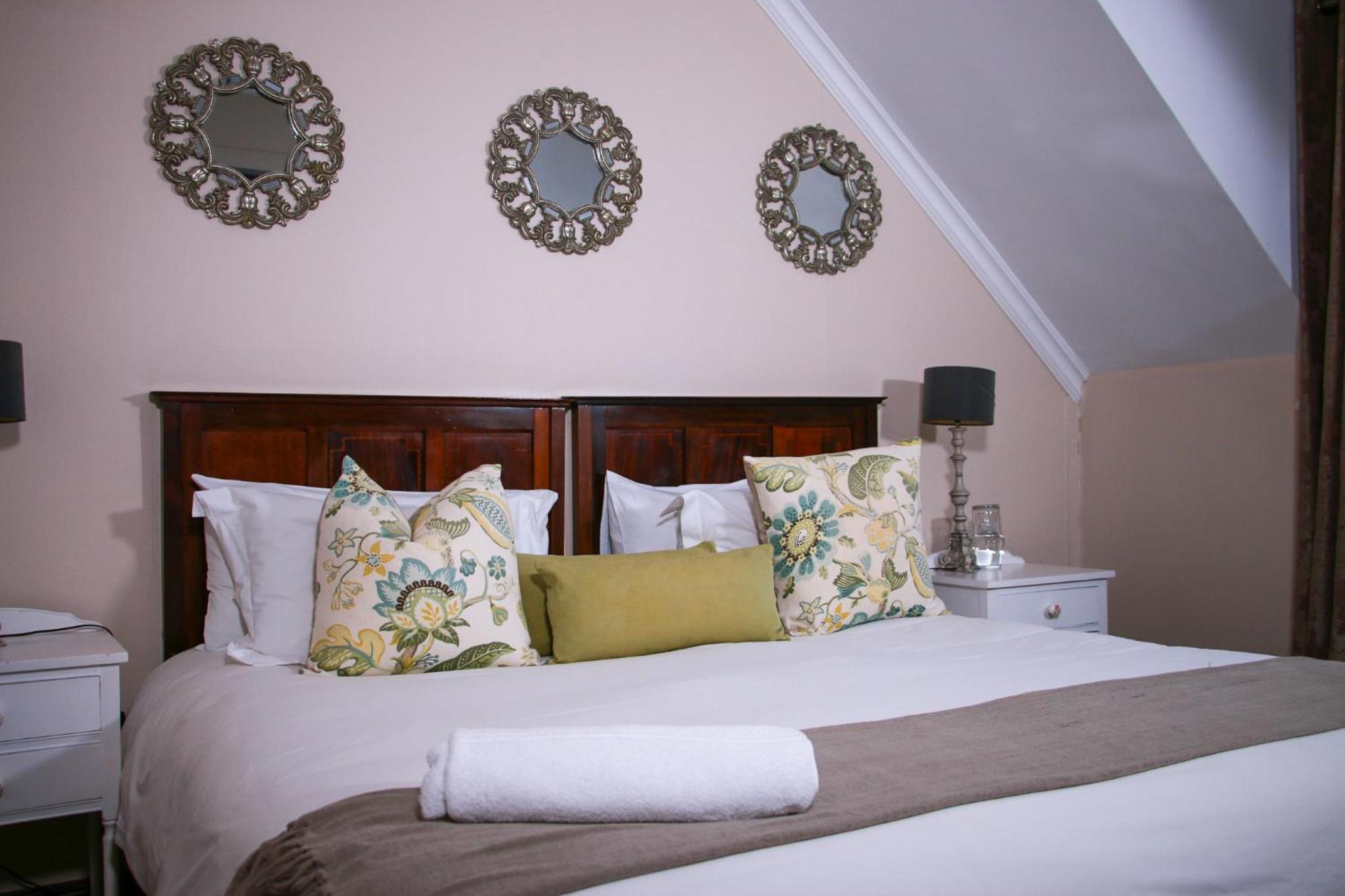 Deluxe Family Room - Photo 9