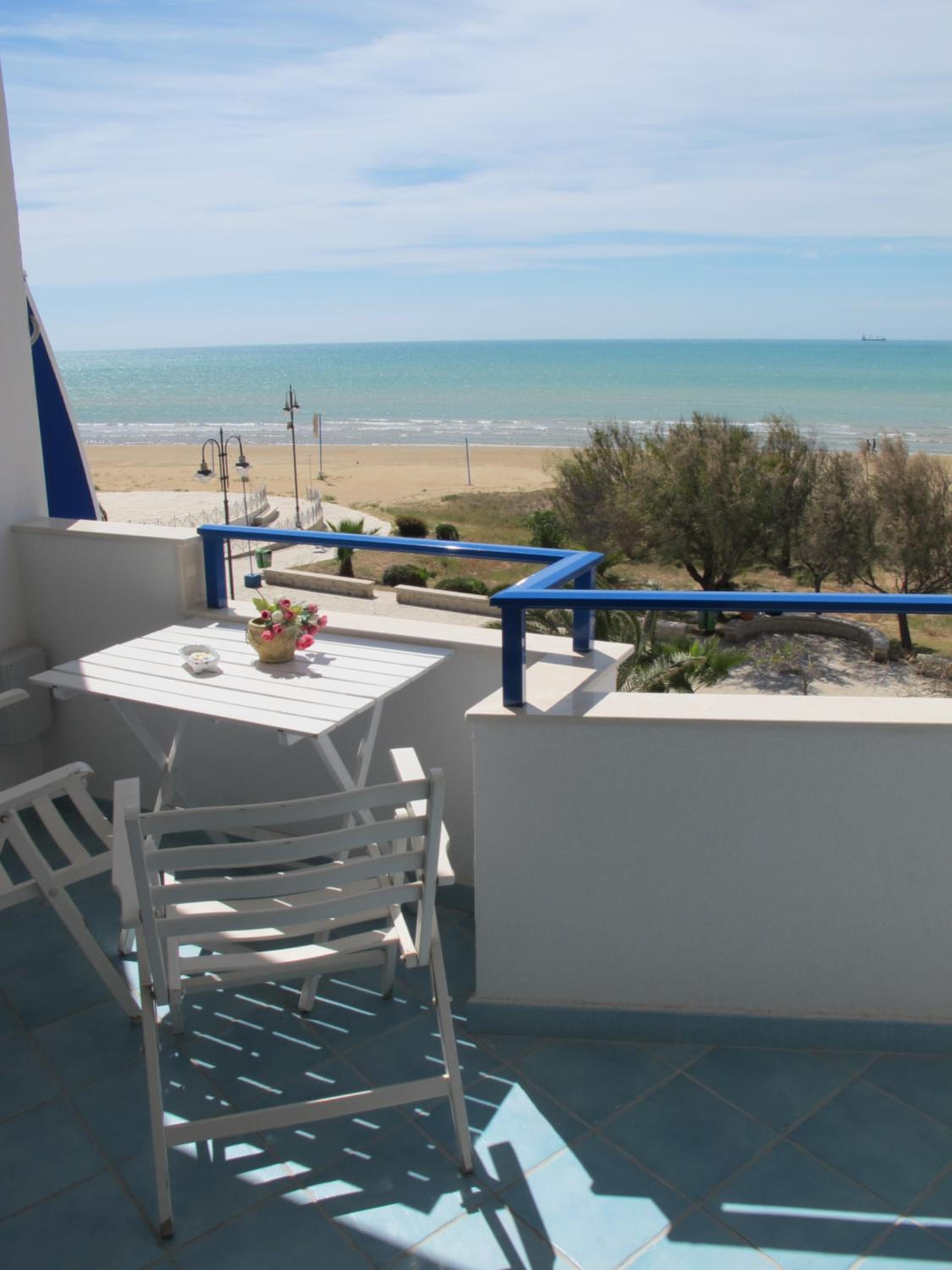 Double Room with Balcony photo 2