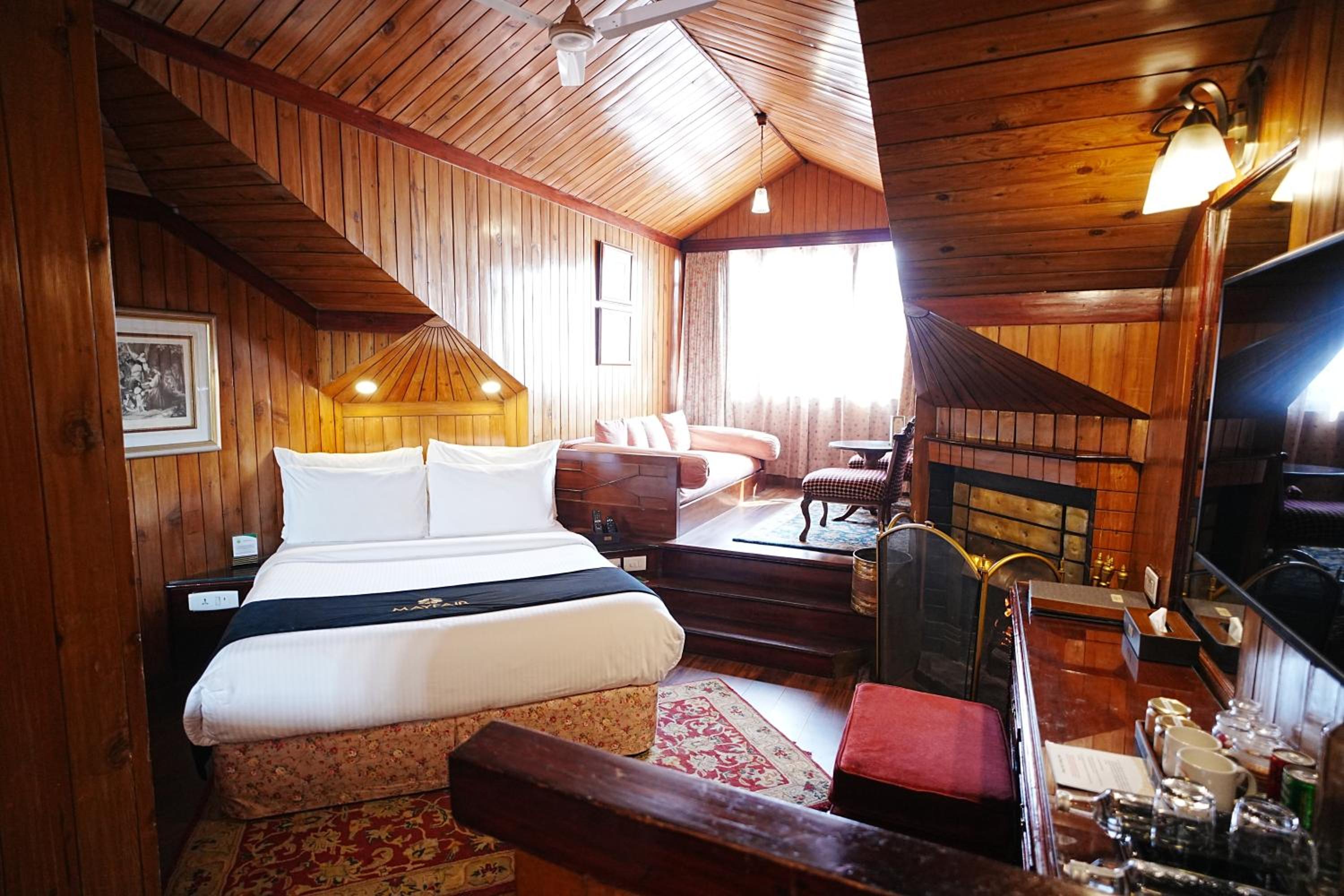 Heritage Attic Room (Queen) - 10% Discount on Foods & Soft Beverages* | 15% Discounts on Laundry Services* | INR 500 spa credit during your stay on selective Massage services. TnC Apply.* | Free Minibar - 2 cans of soft Beverages (Once on Arrival)