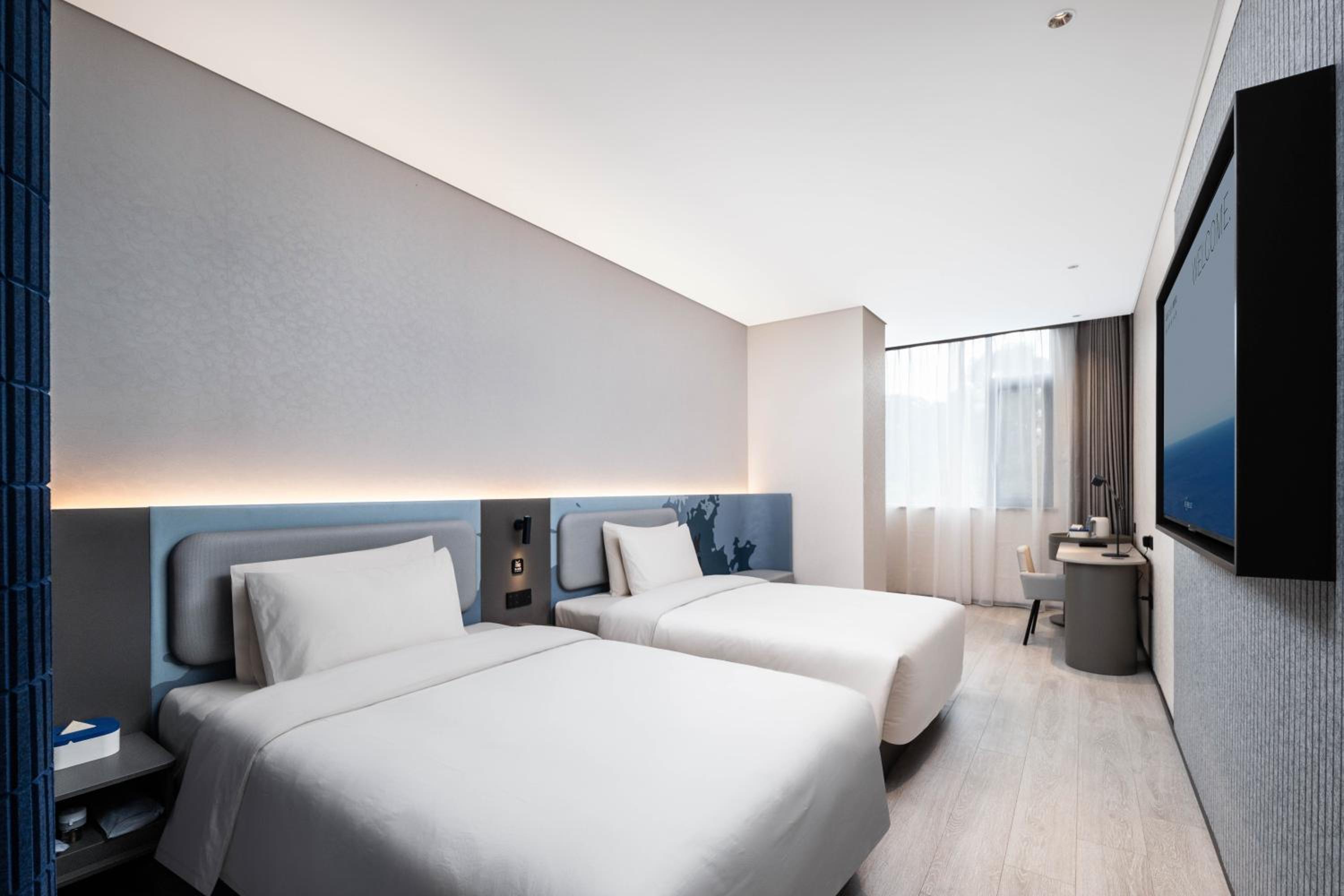 Enjoy Twin Room