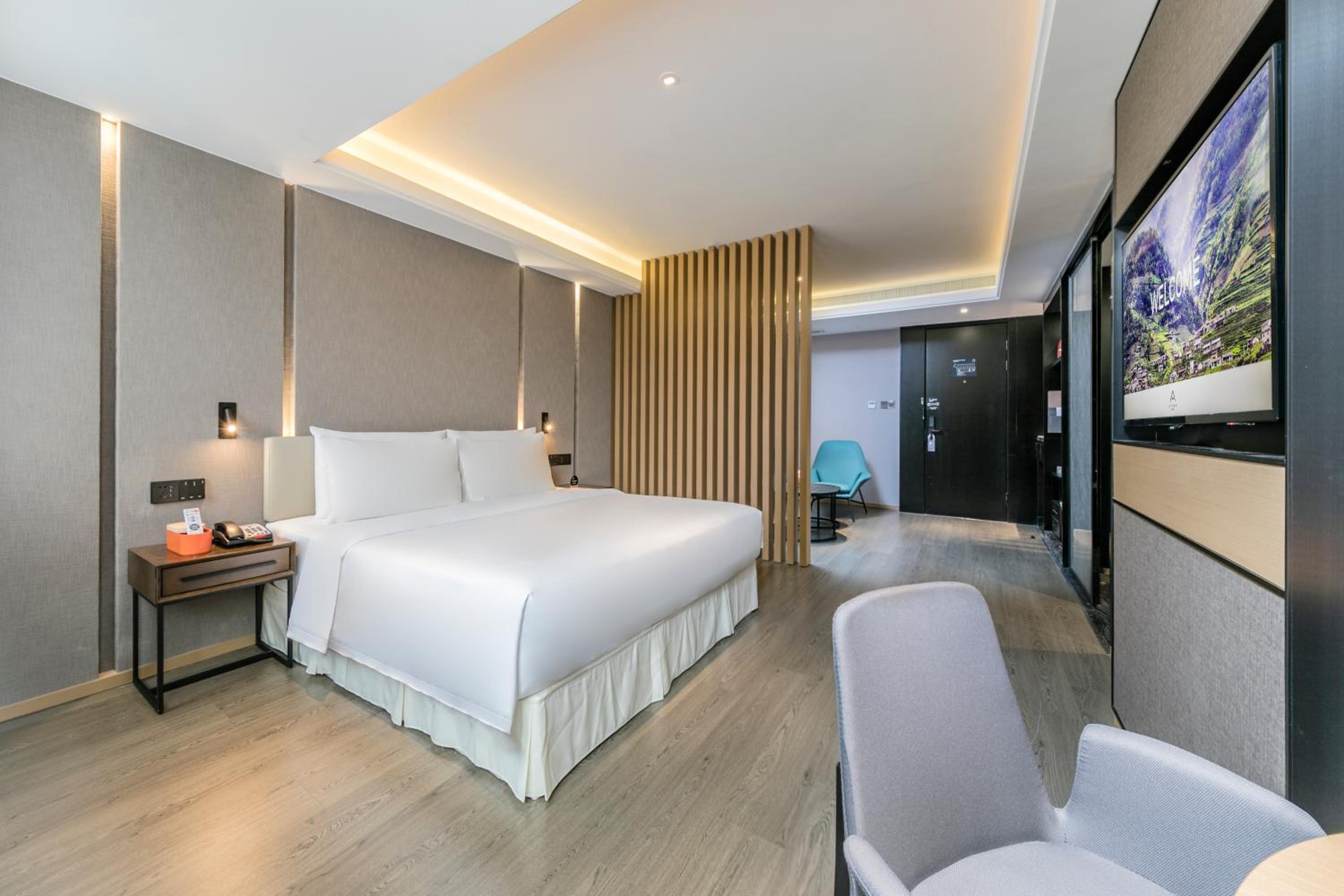Jimu Suite with Bathtub photo 2