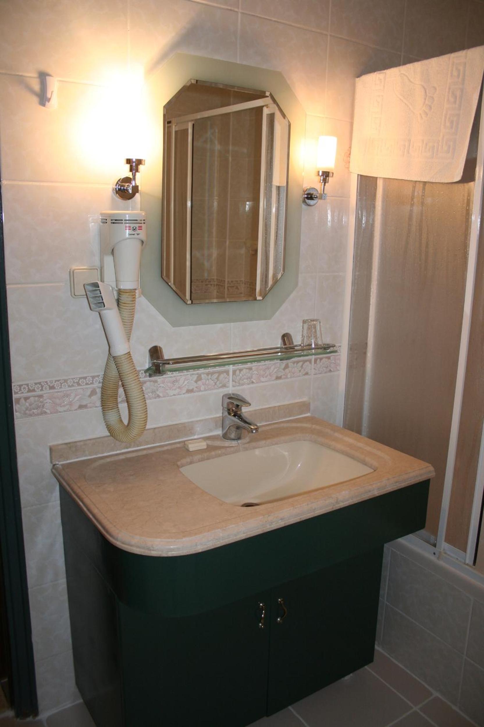 Triple Room with Pamukkale View - Photo 17